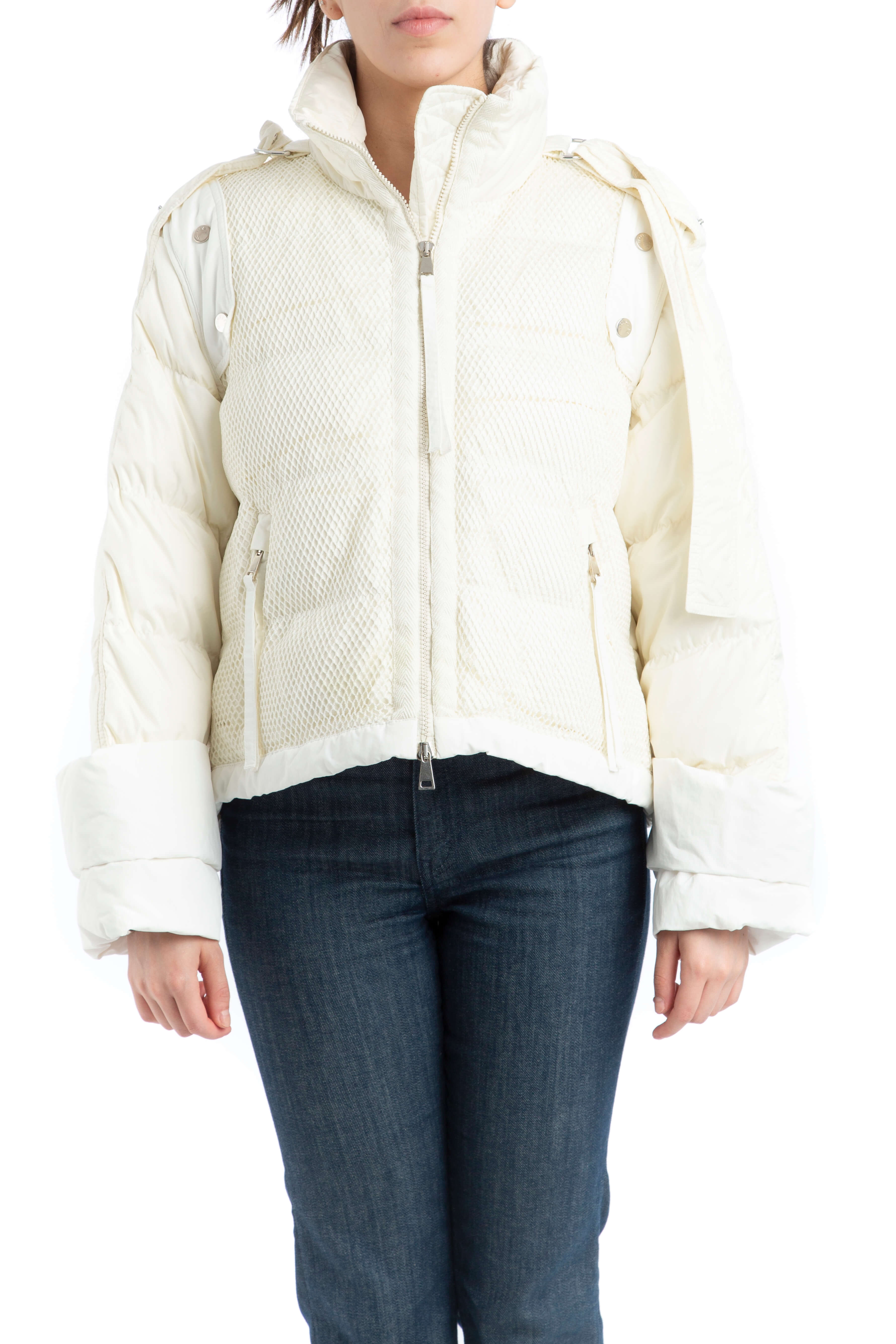 Moncler, Talla S