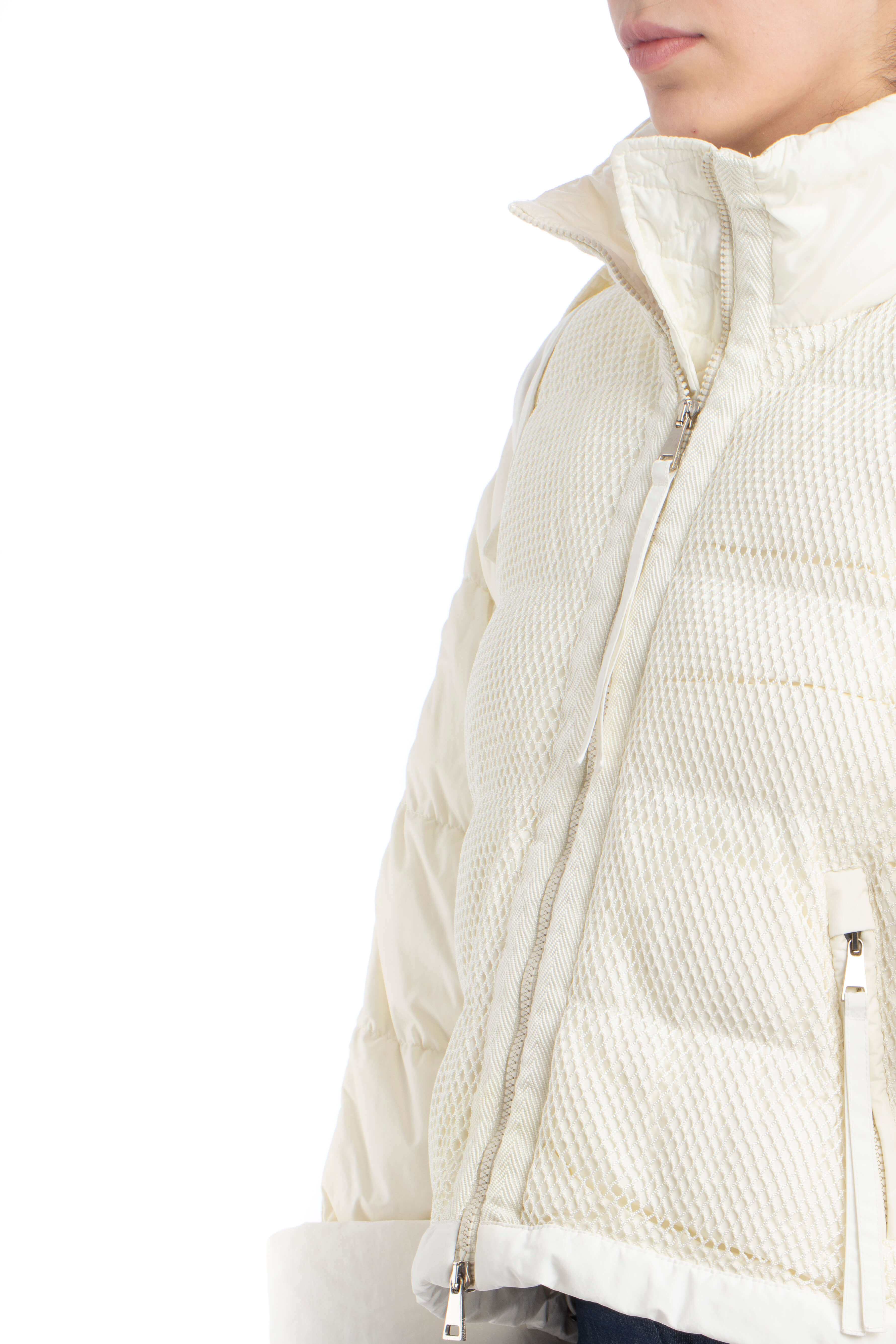 Moncler, Talla S