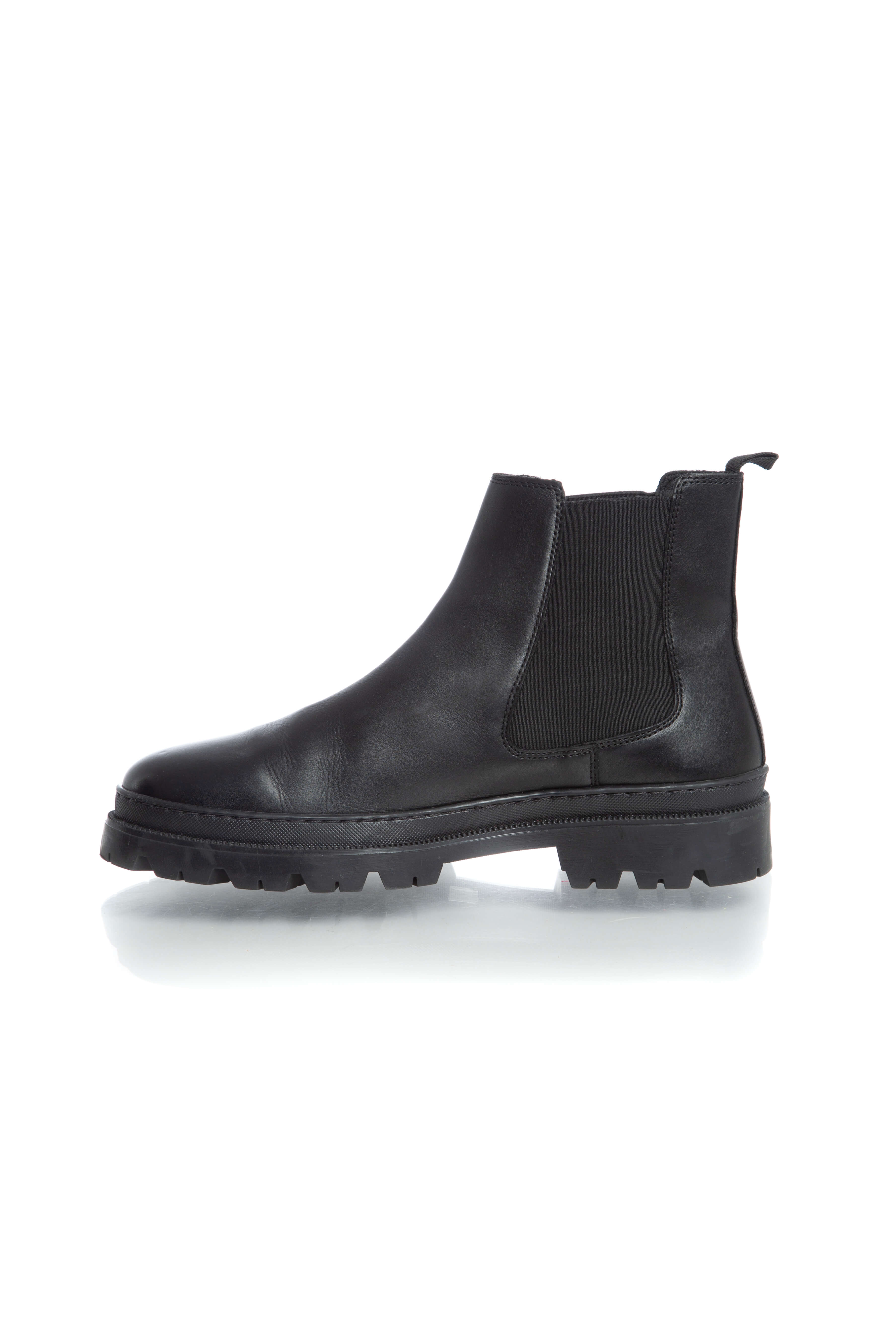 Aldo, Talla 10