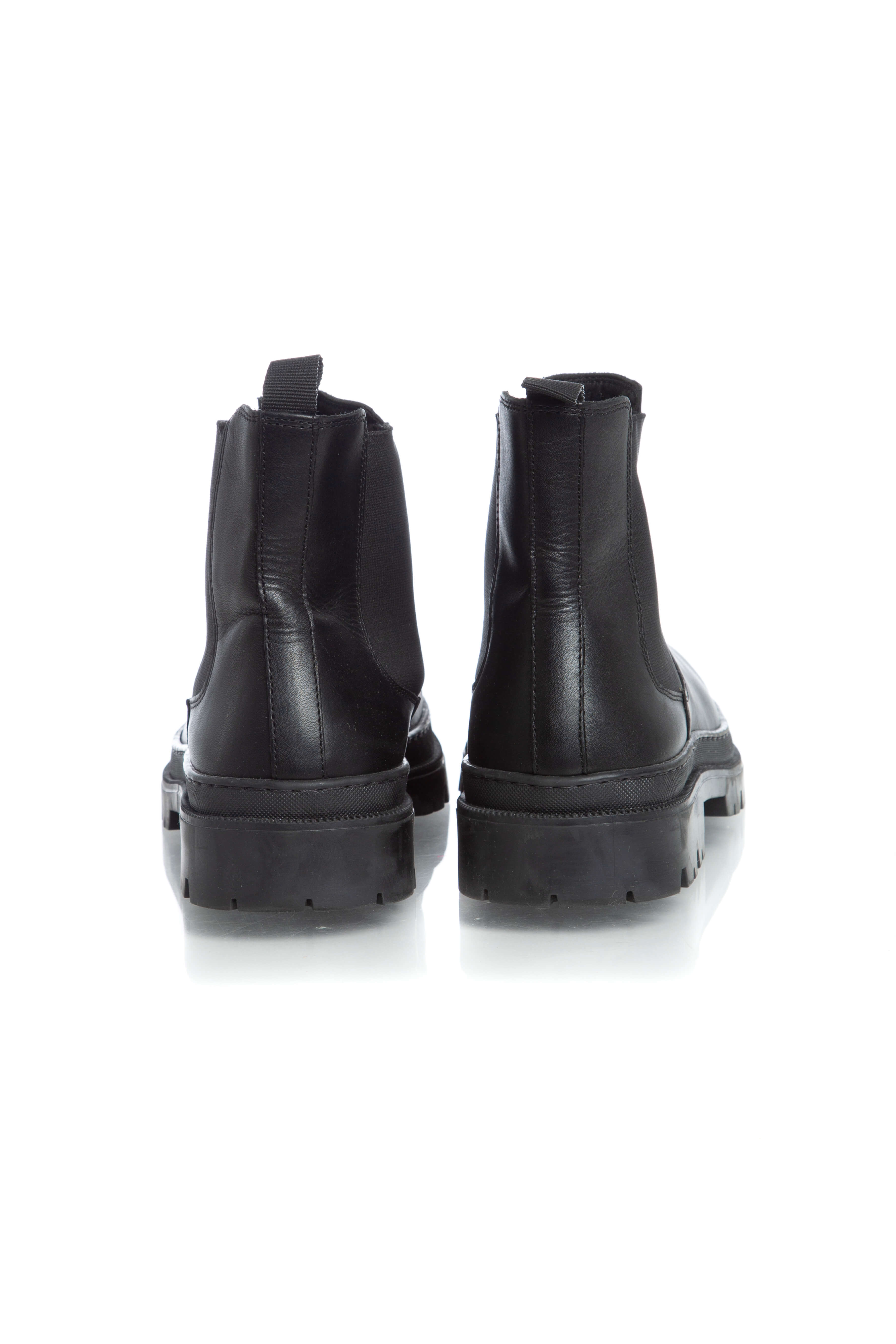 Aldo, Talla 10