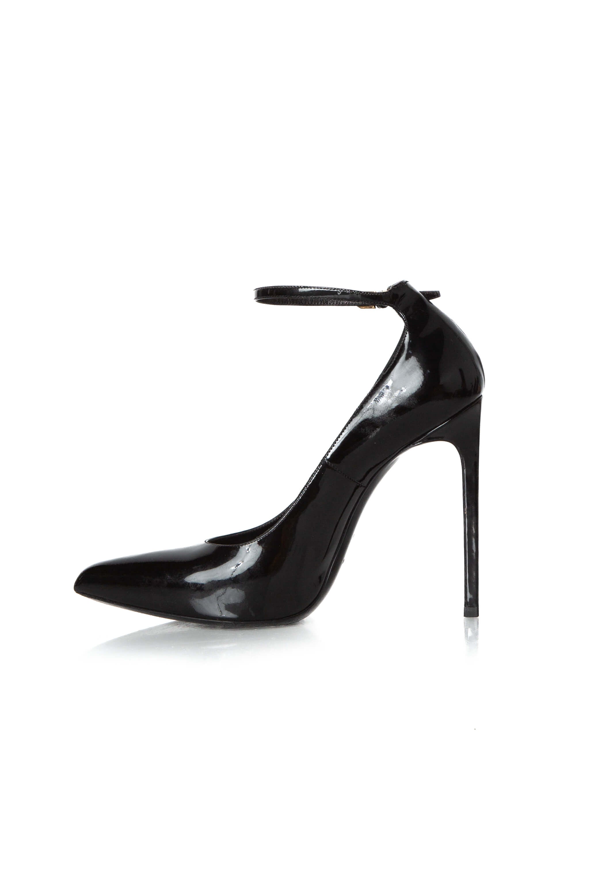 Yves Saint Laurent, talla 39