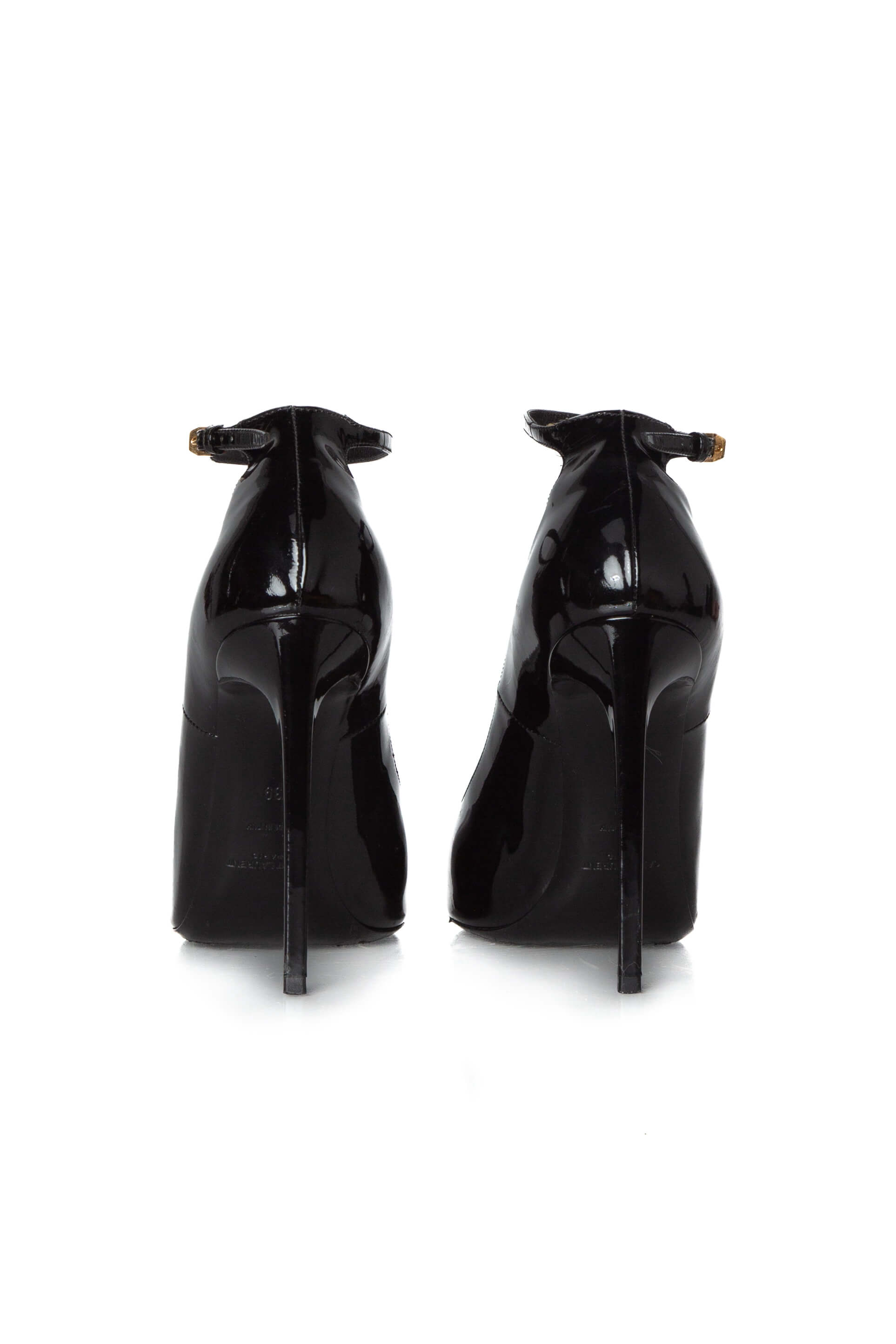 Yves Saint Laurent, talla 39