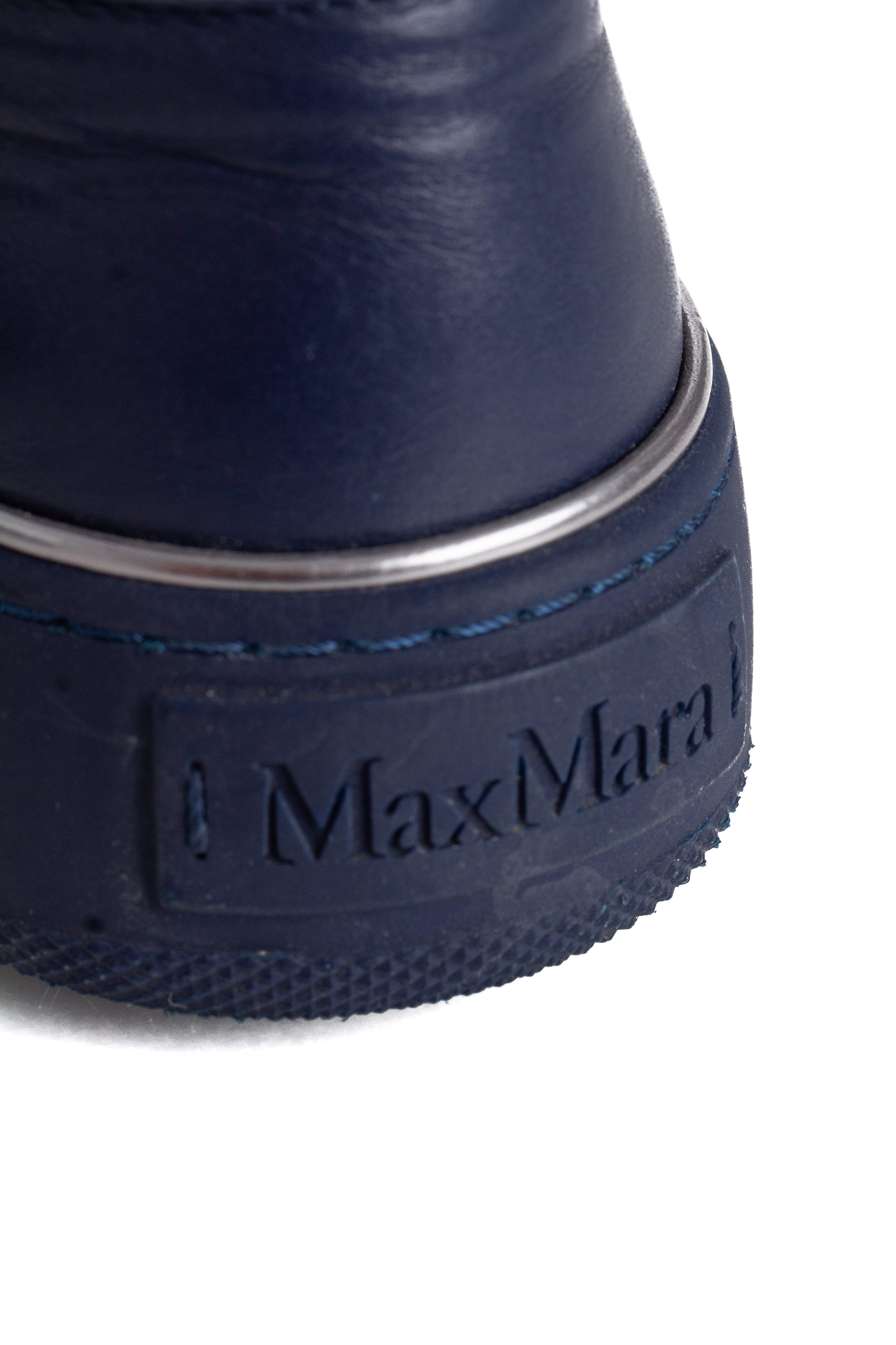 Max Mara, 8 USA