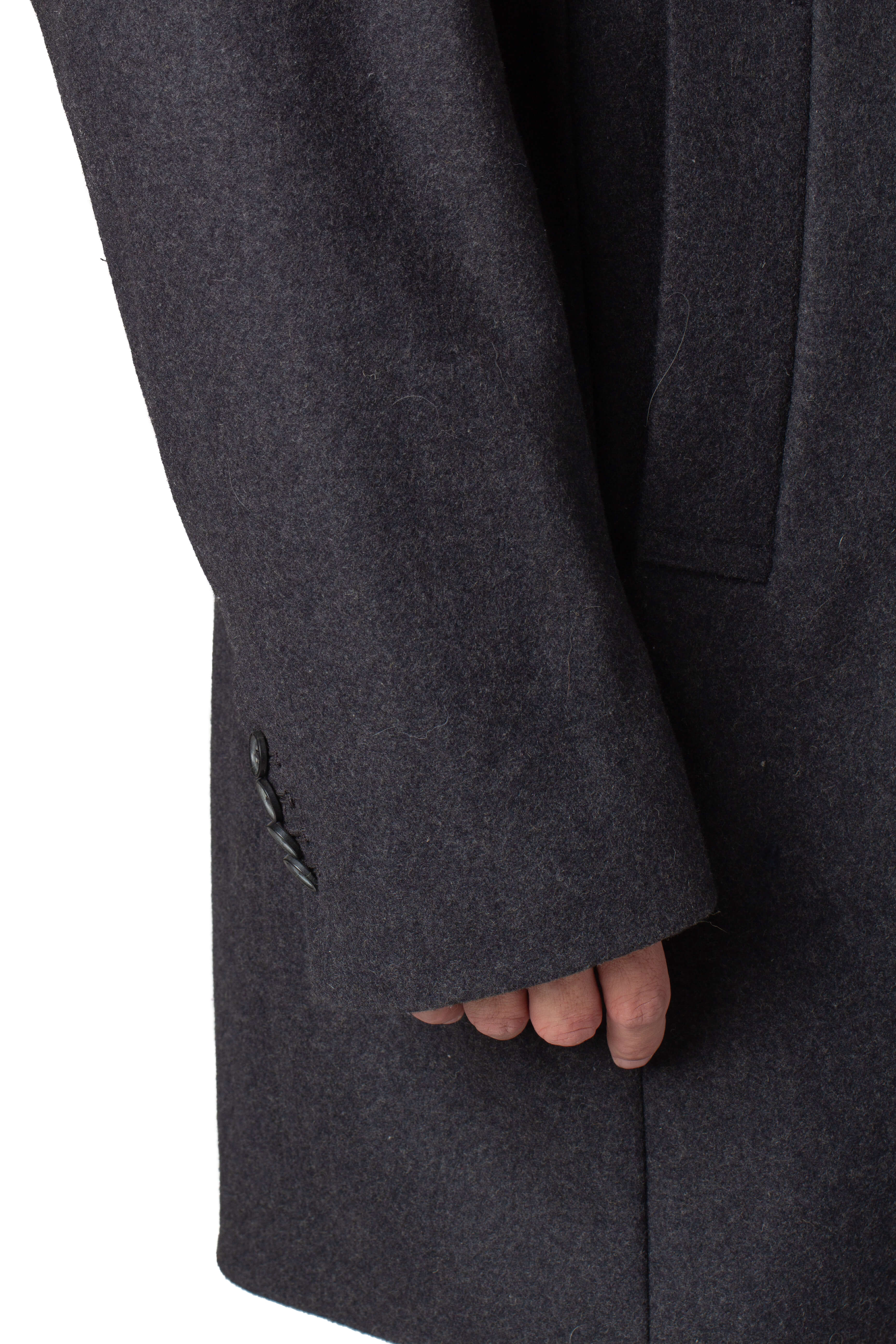 Banana Republic, Talla L