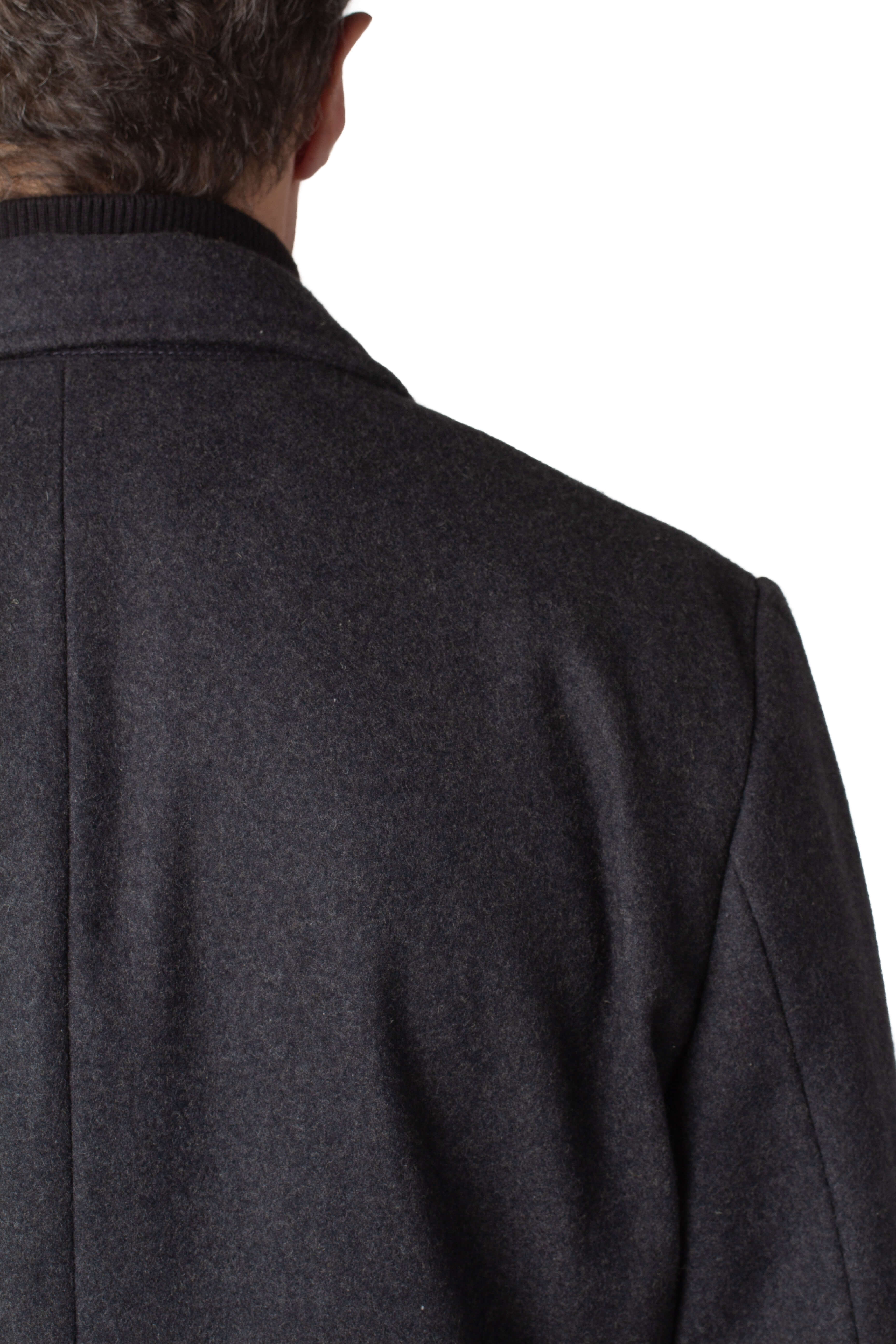 Banana Republic, Talla L