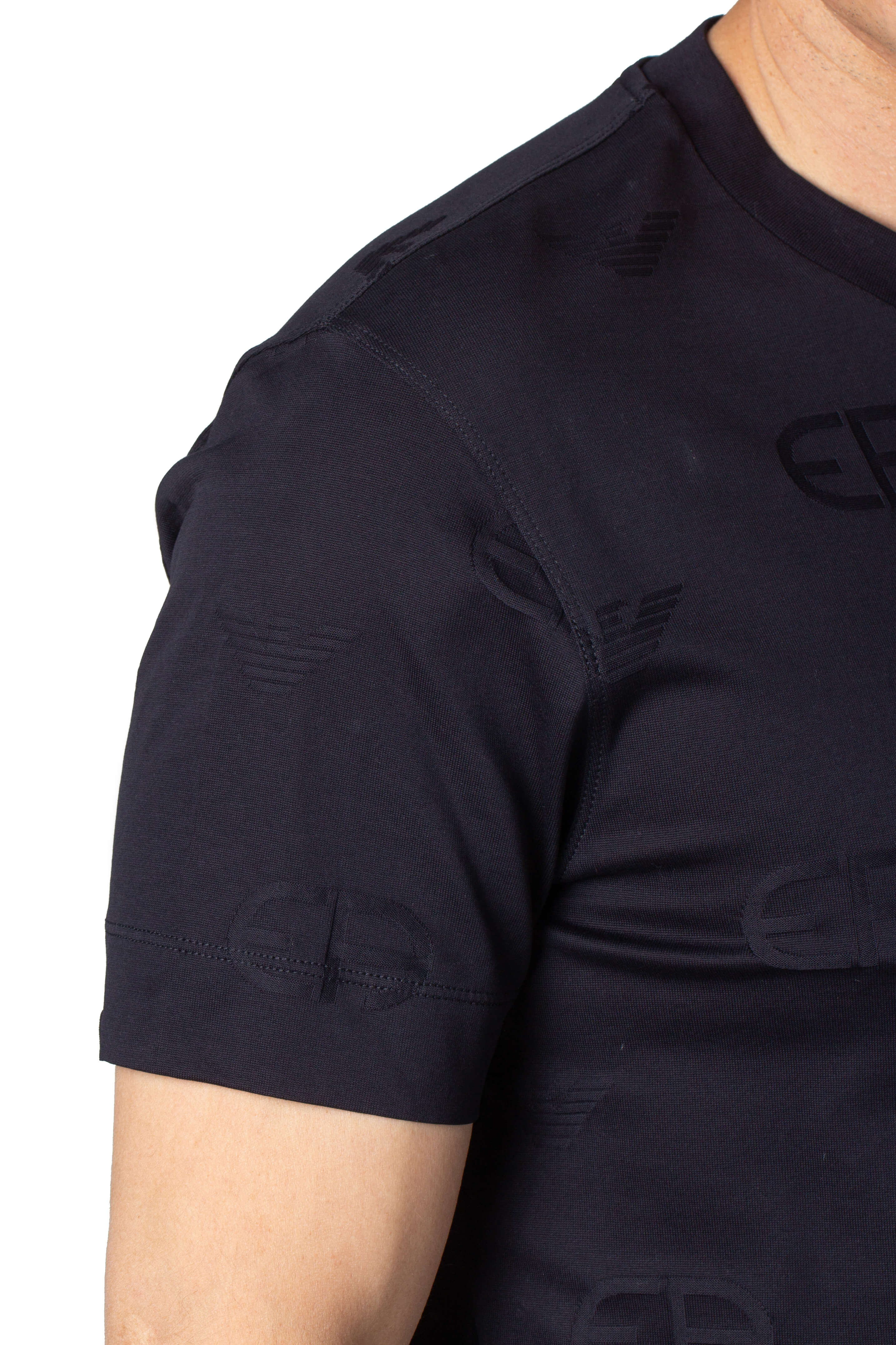 Emporio Armani, Talla M
