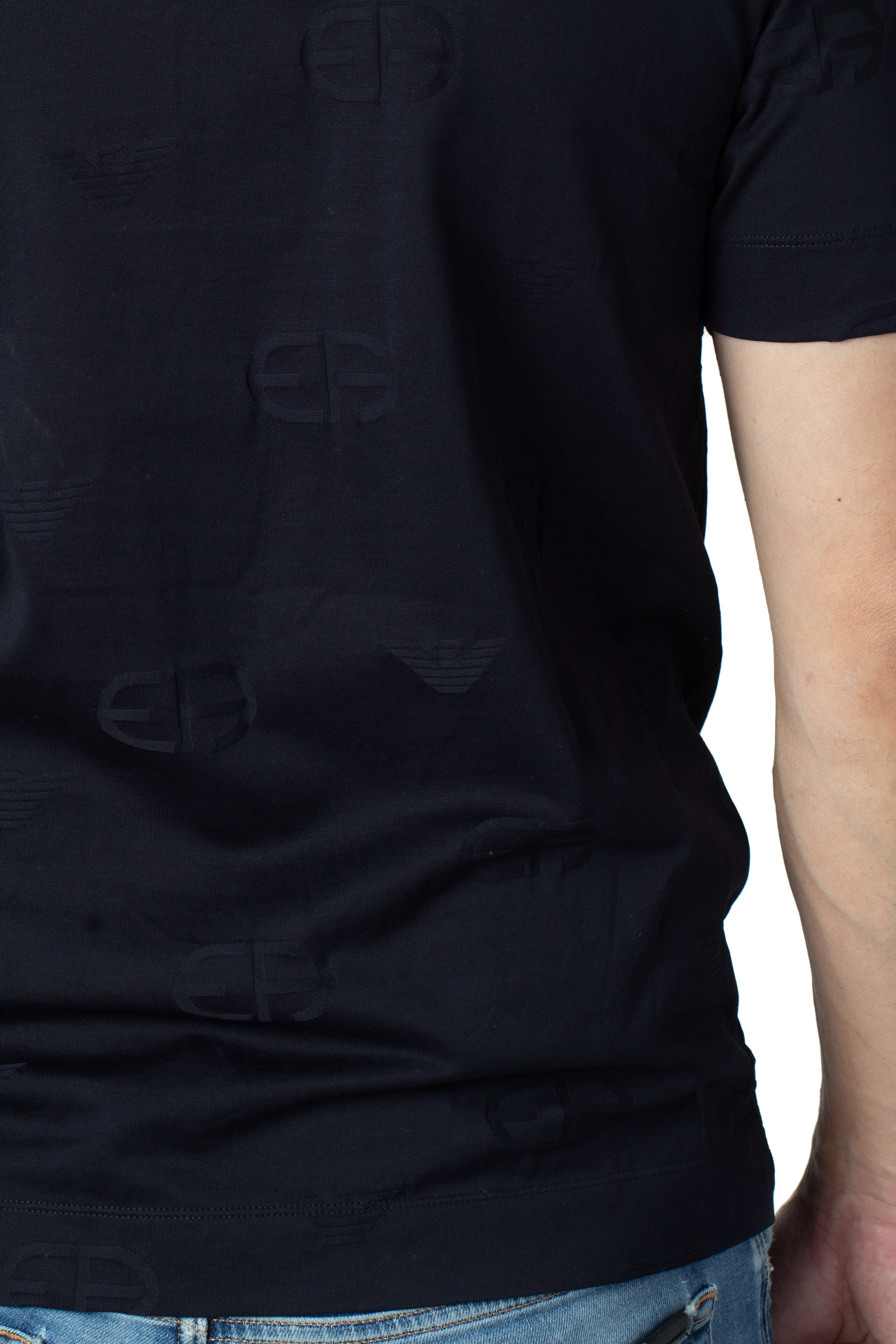 Emporio Armani, Talla M