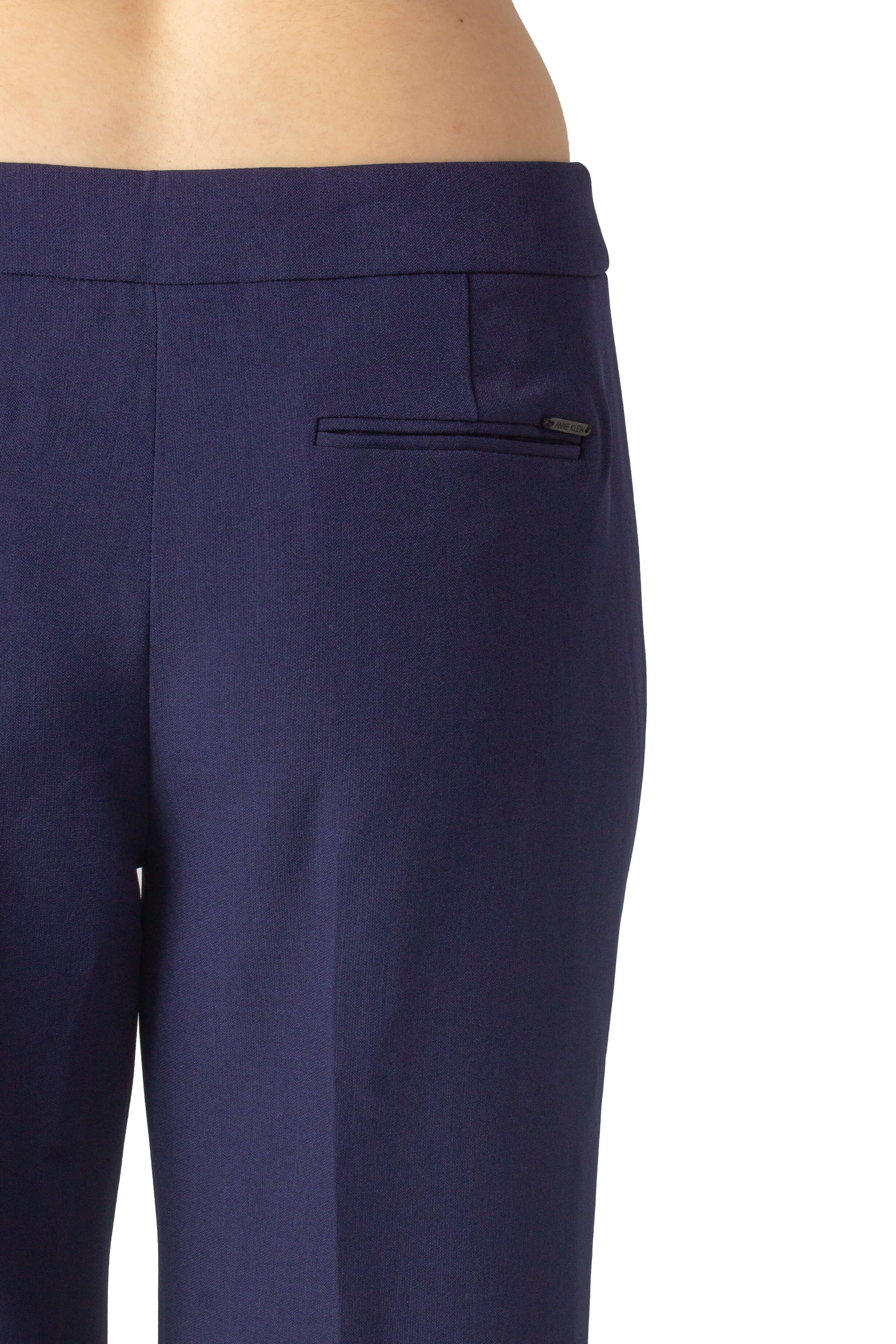 Anne Klein, Talla 4