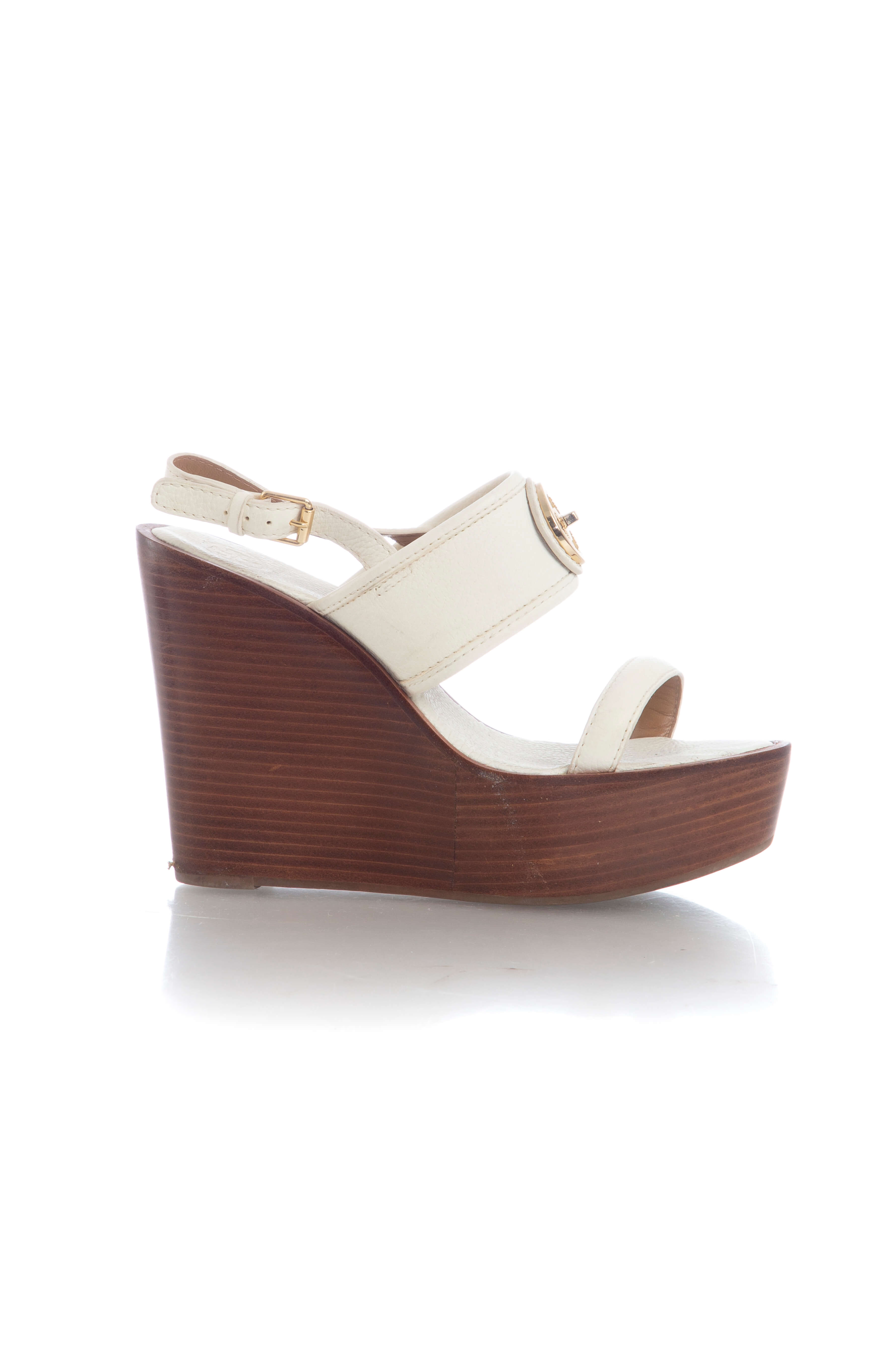 Tory Burch, Talla 9