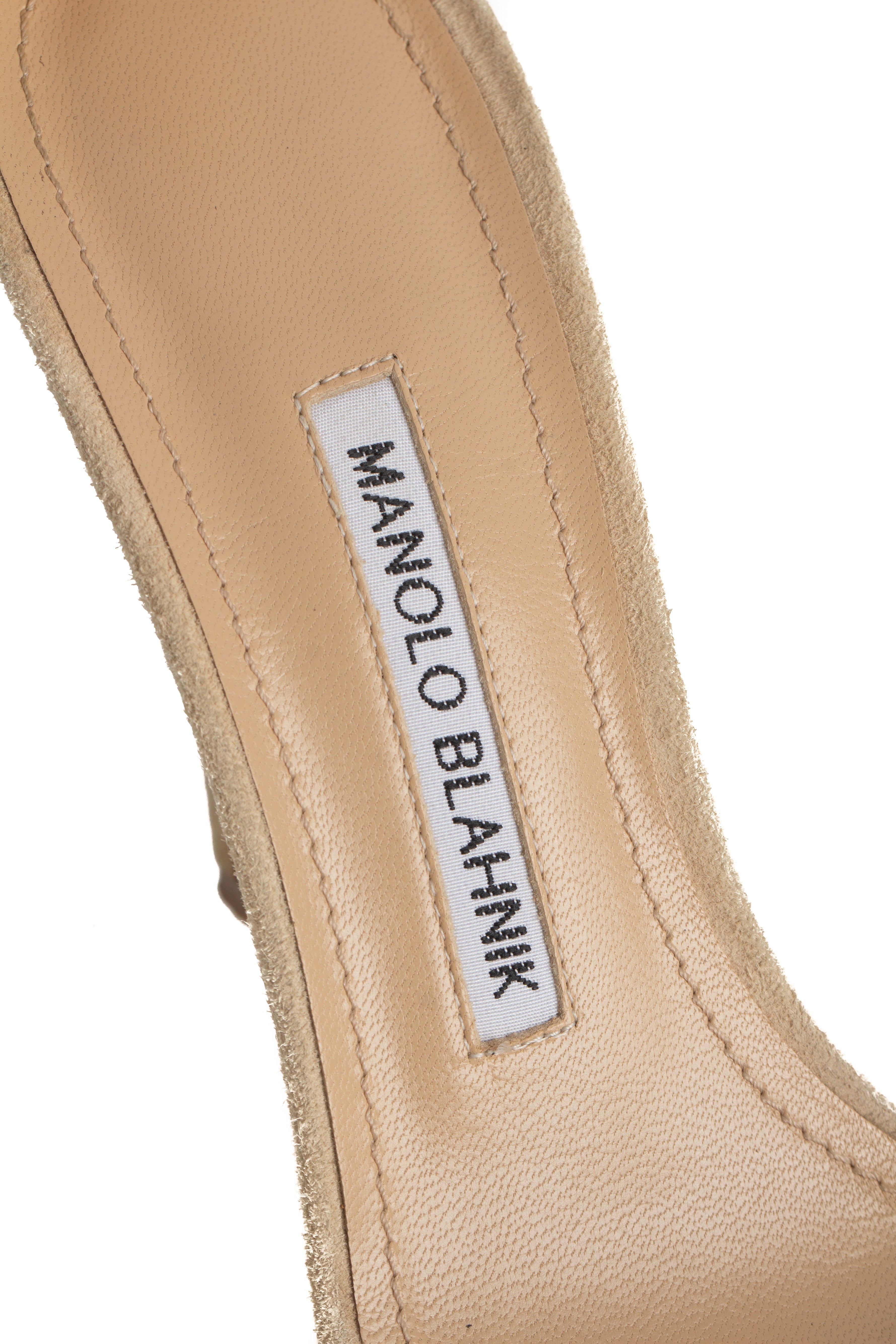 Manolo Blahnik, 7.5 USA
