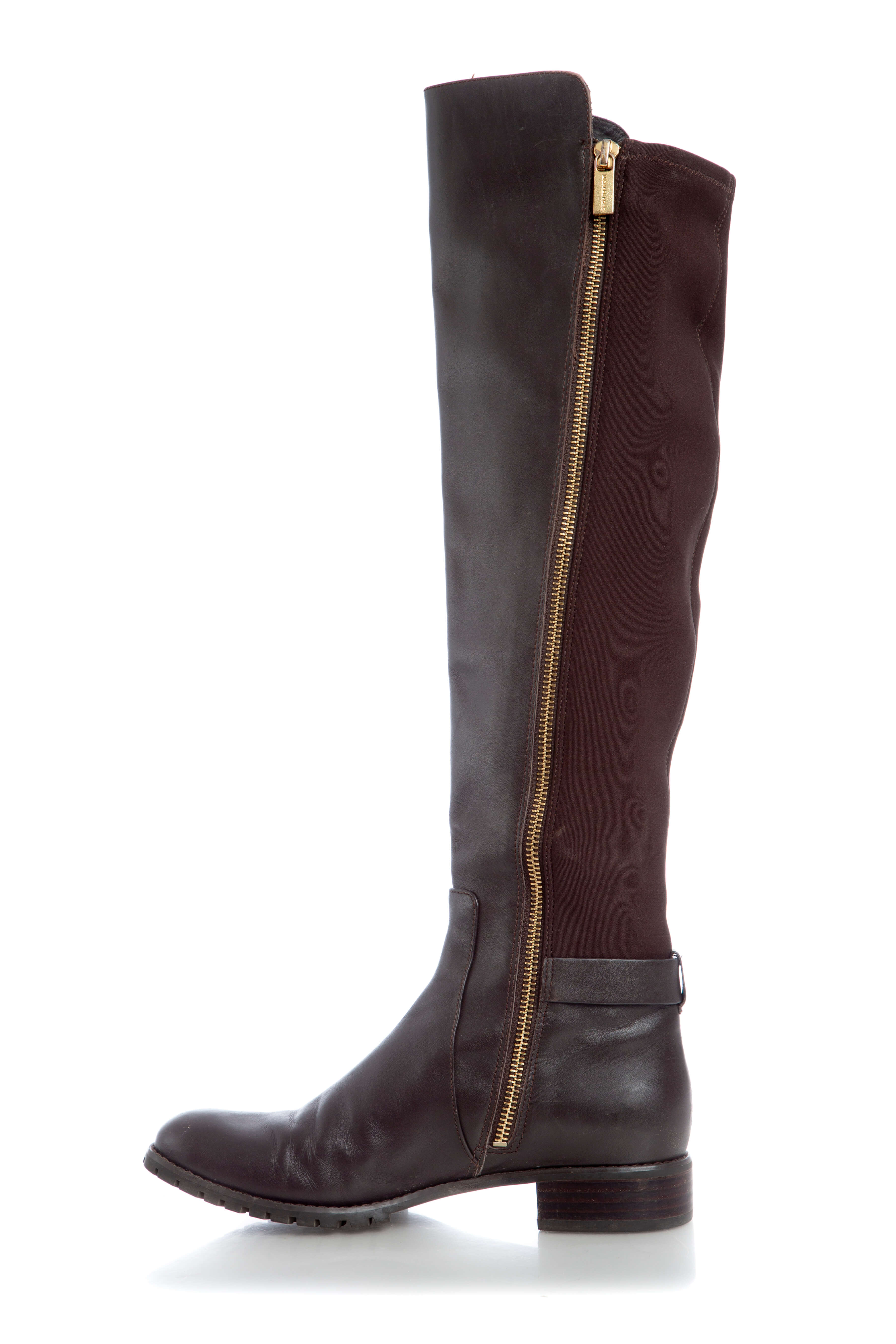 Michael Kors, Talla 7