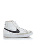 Nike, Talla 7