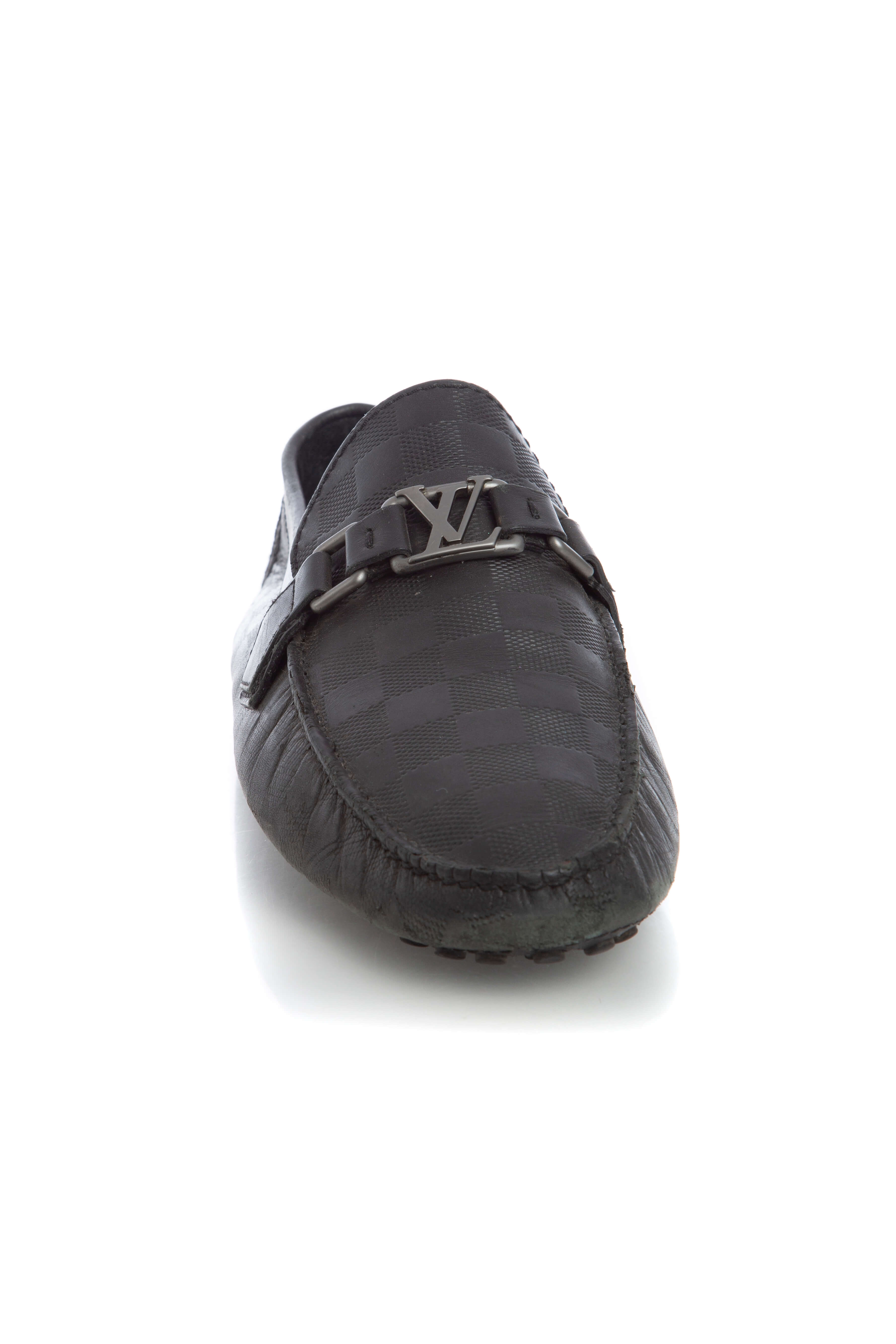 Louis Vuitton, Talla 10