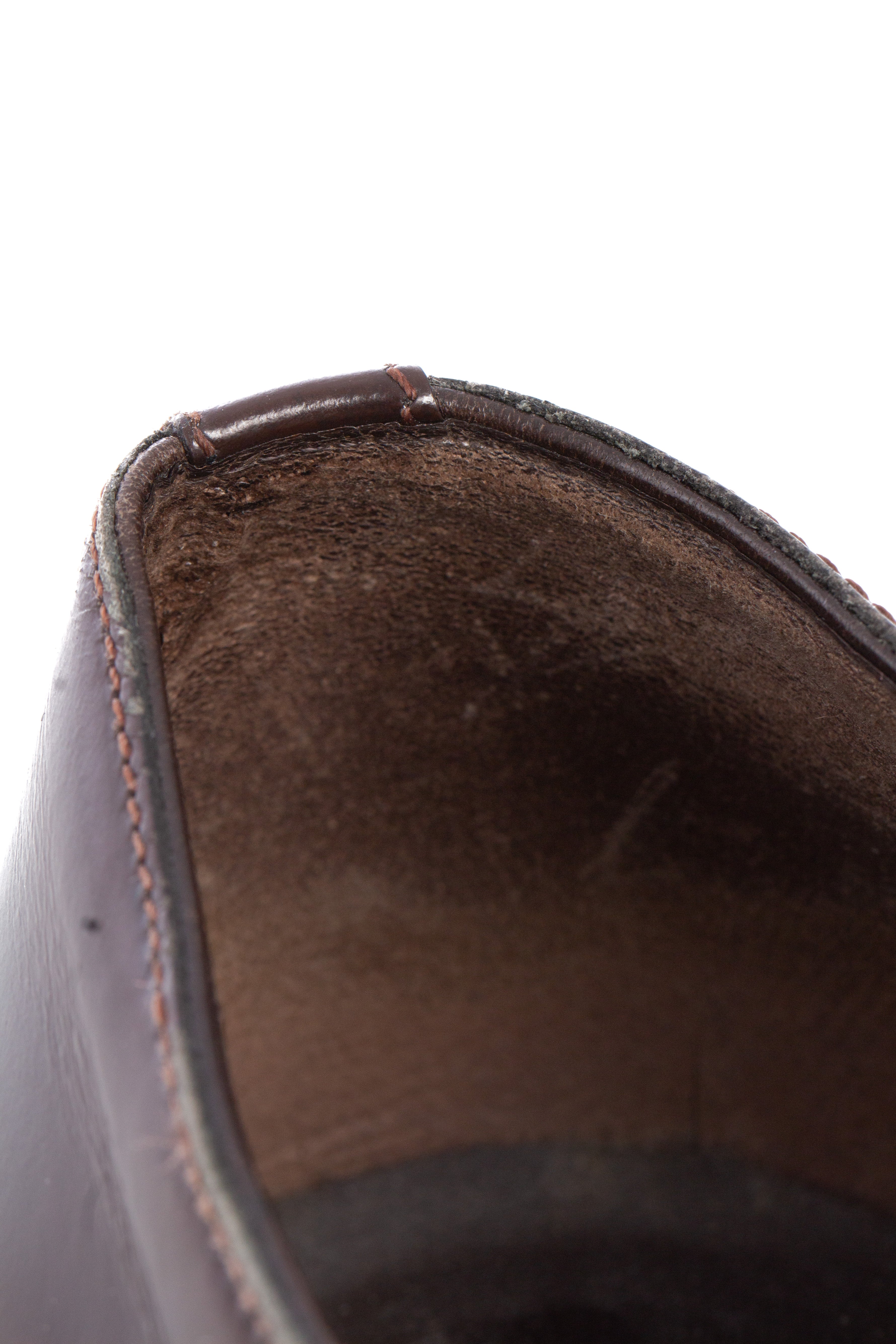 Salvatore Ferragamo, 9.5 USA