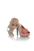 Stuart Weitzman, 8 USA