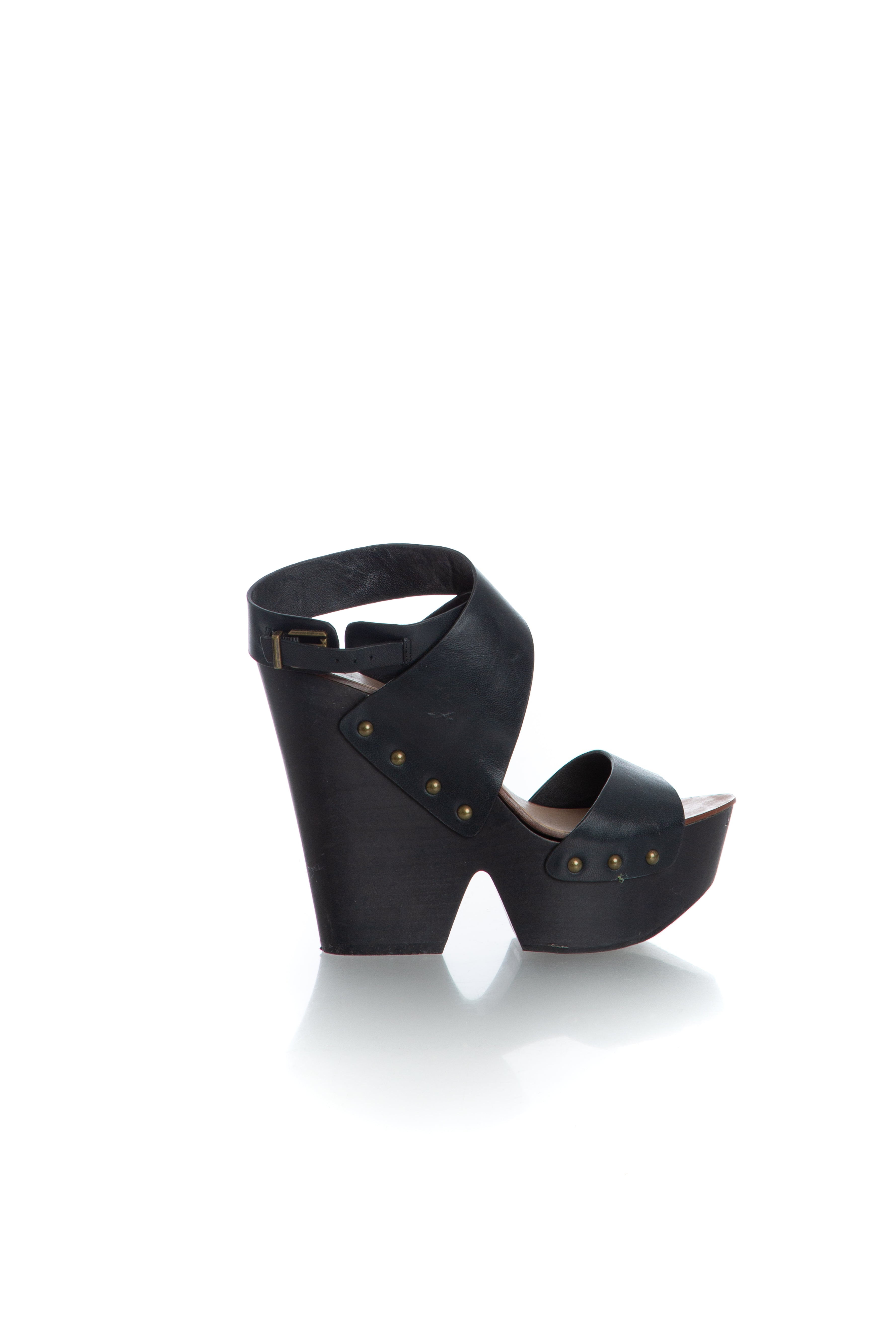 Alexander McQueen, 8 USA