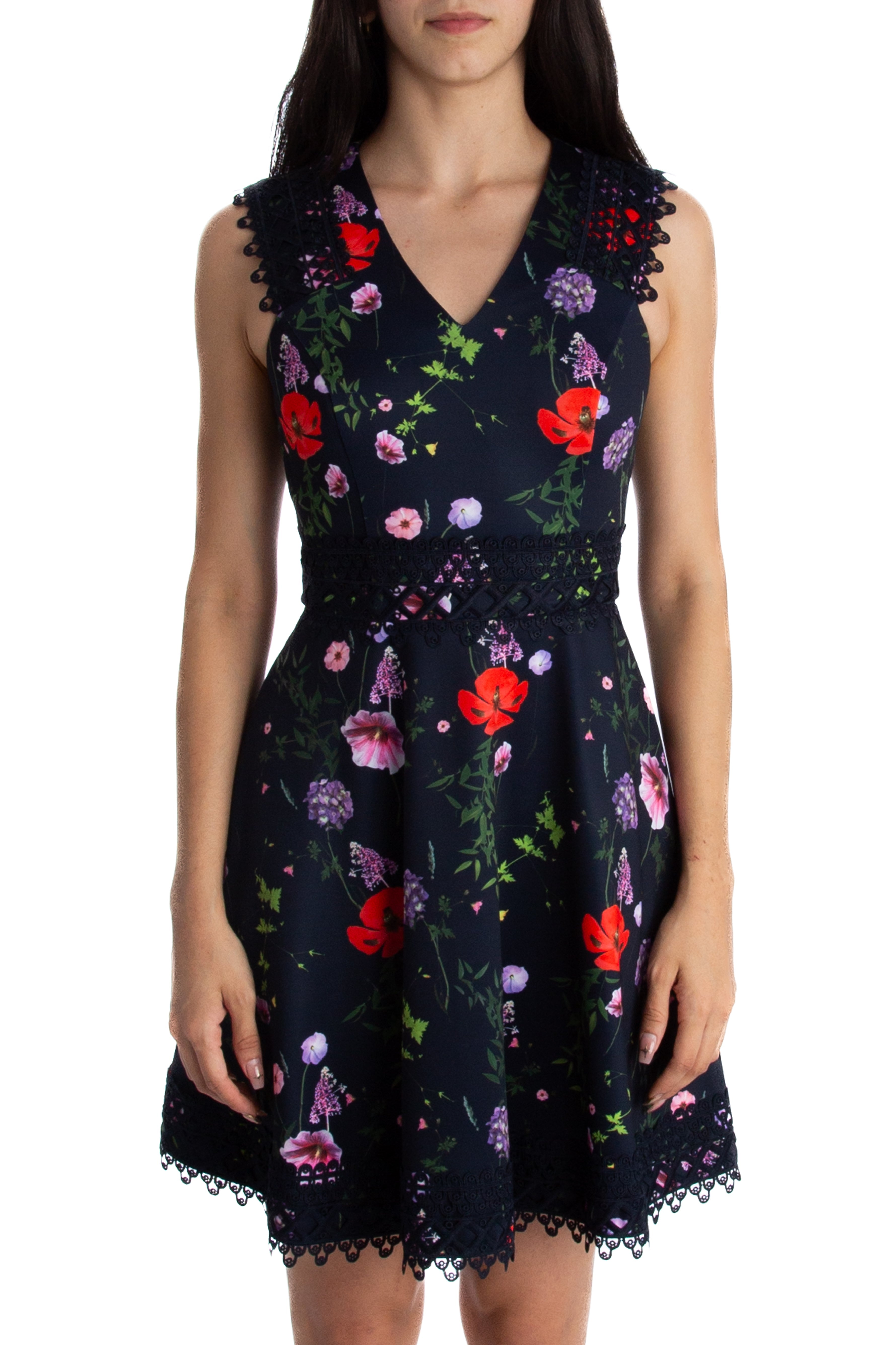 Ted Baker, Talla 0
