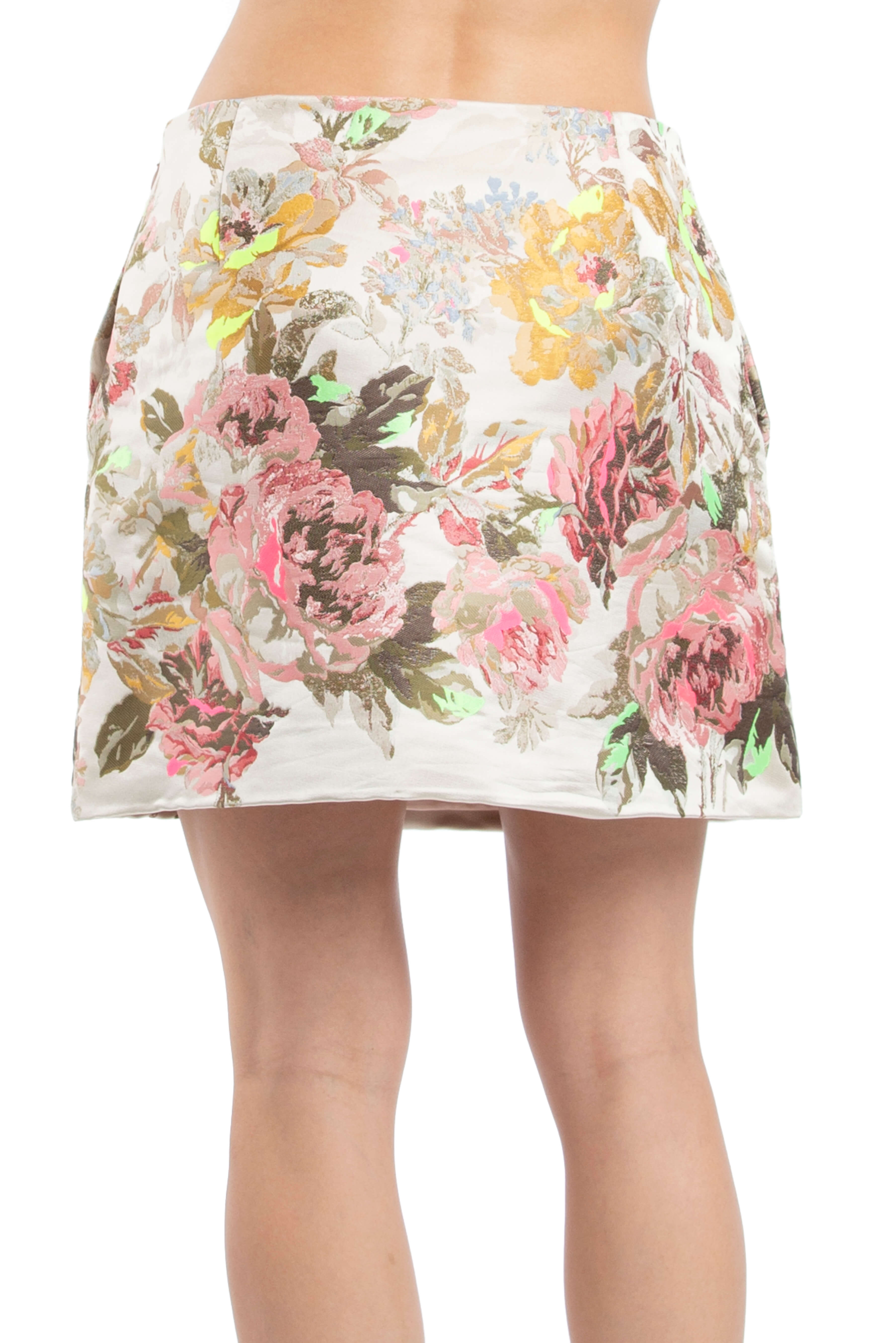 Valentino, Talla 6