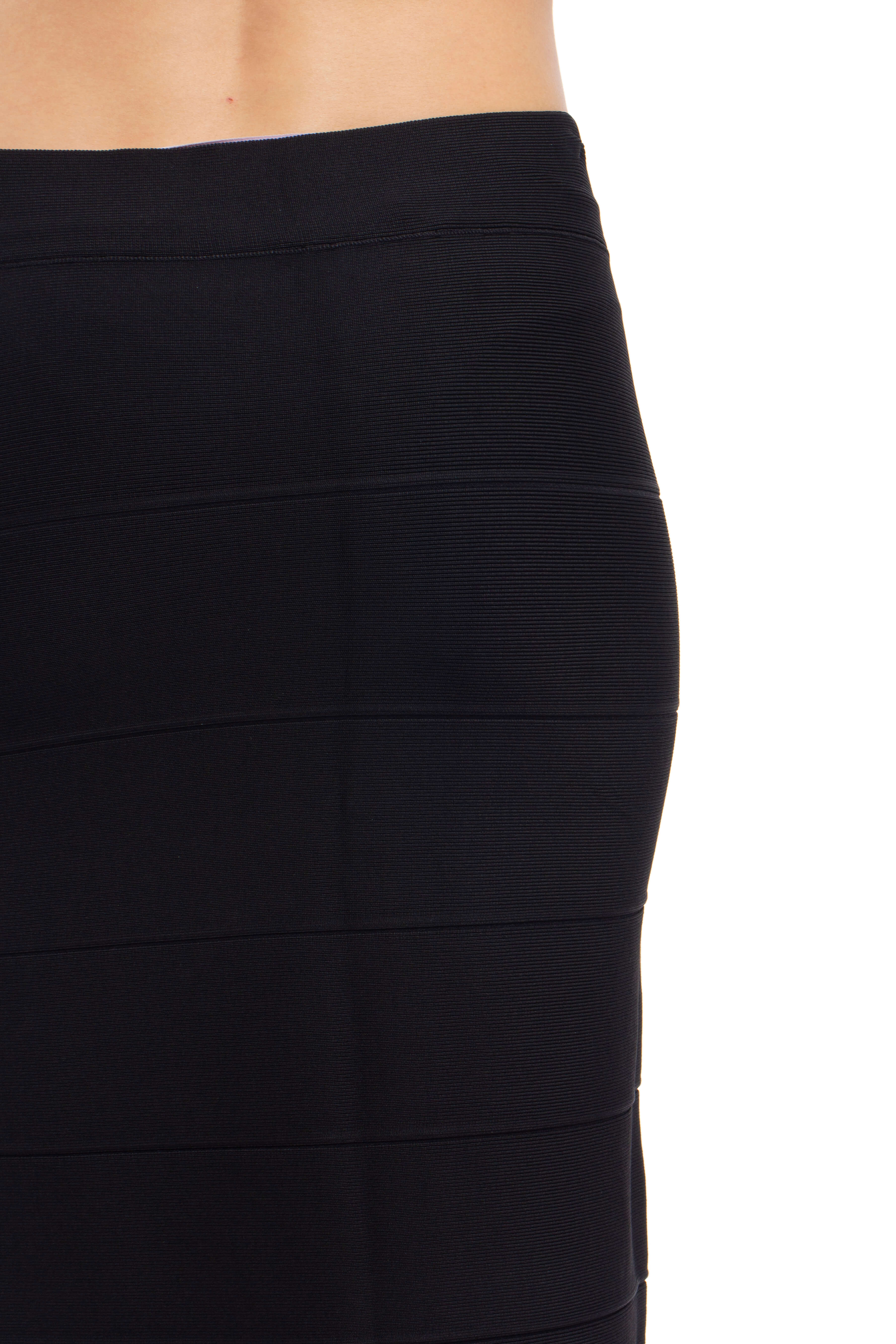 BCBG Maxazria, Talla L