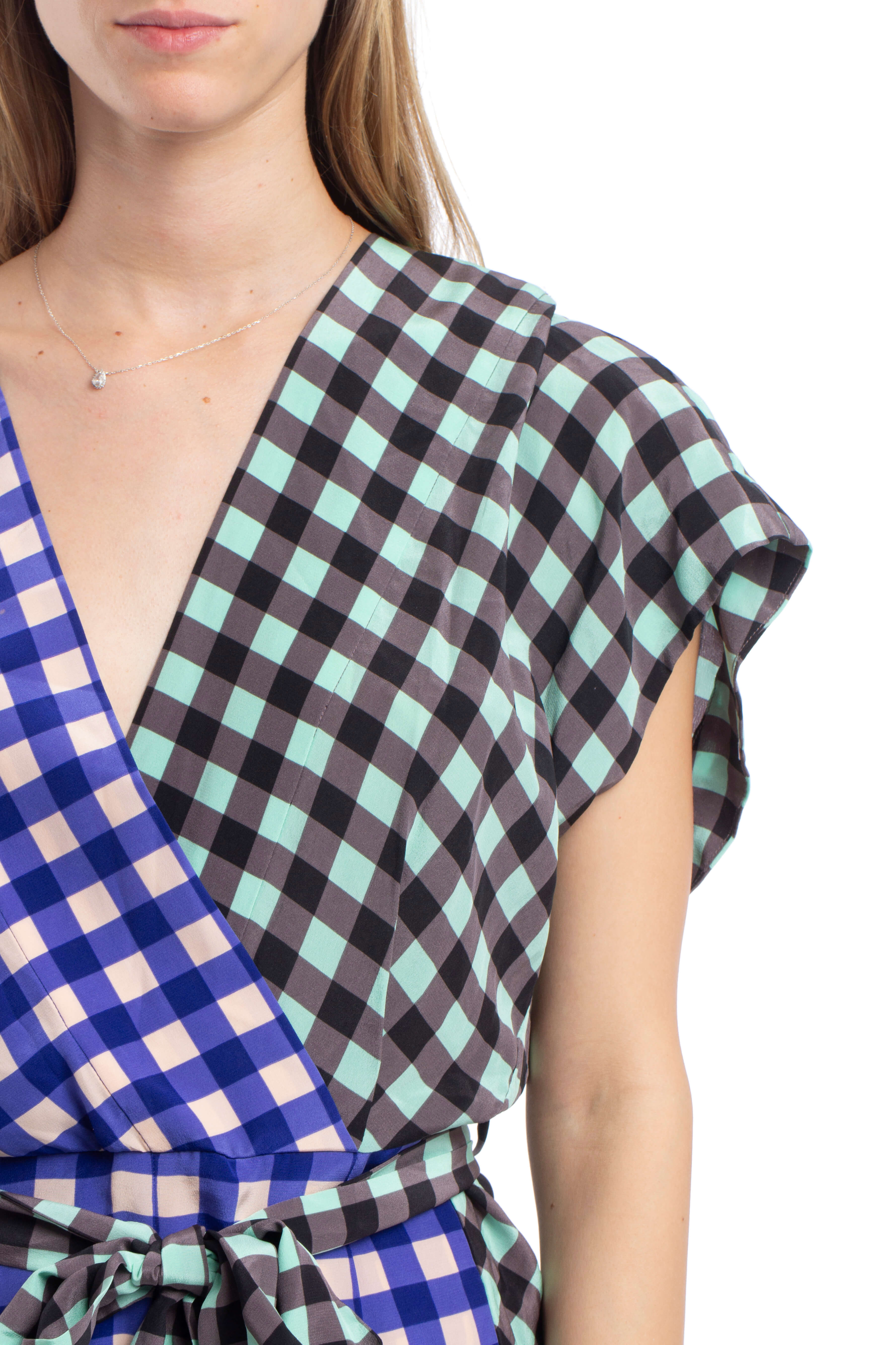 Diane Von Furstenberg, Talla 4