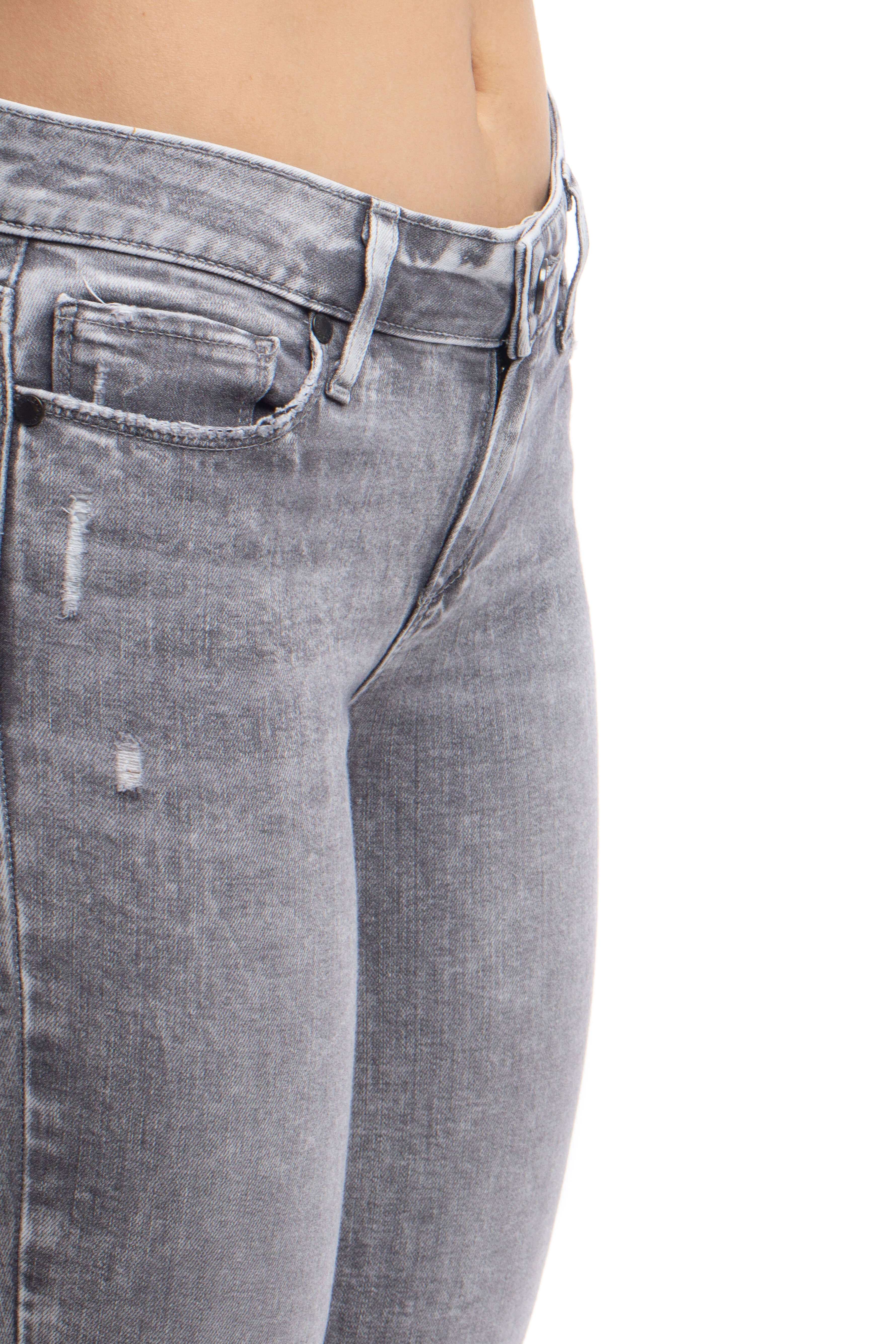 Paige, Talla 24