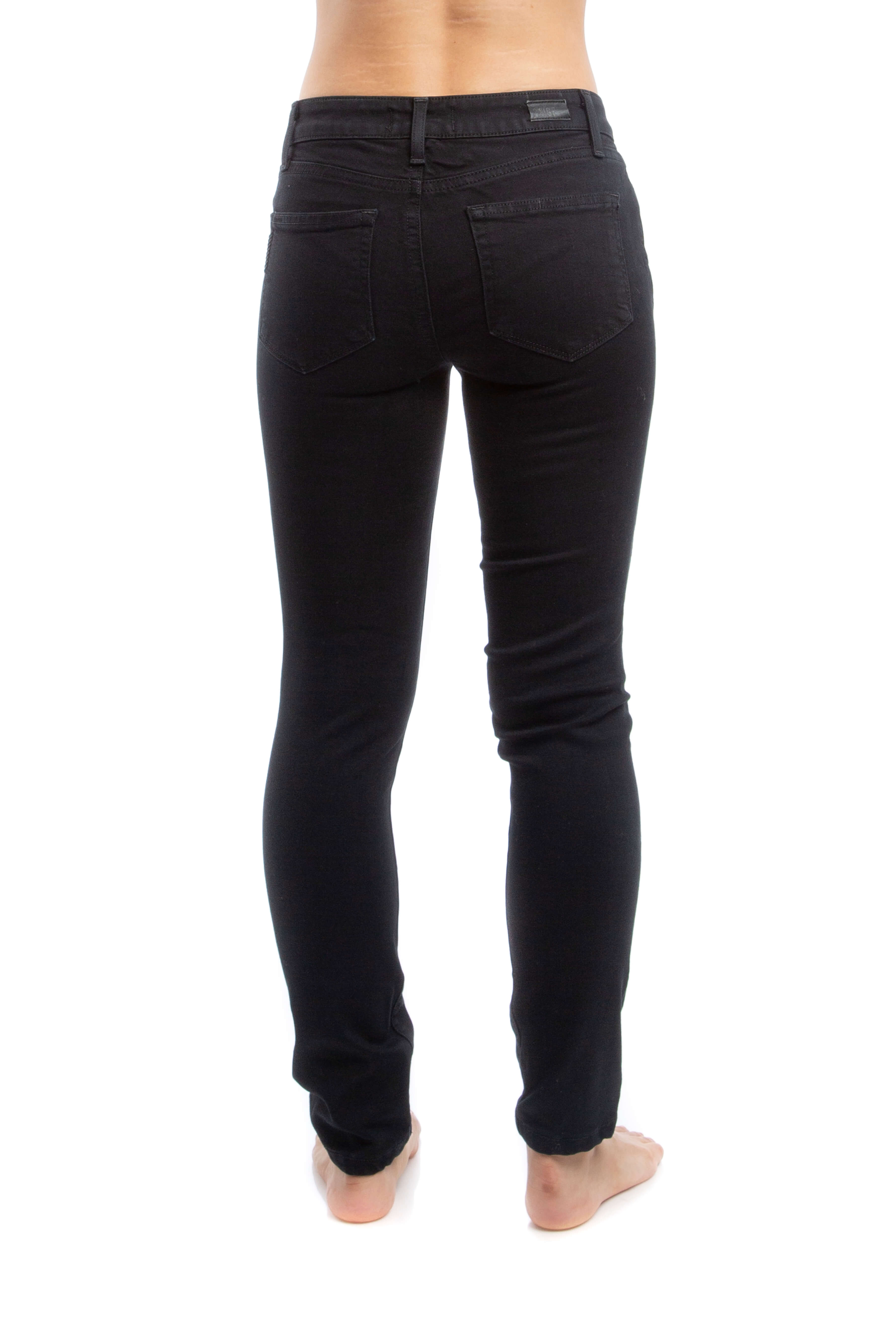 Paige, Talla 24