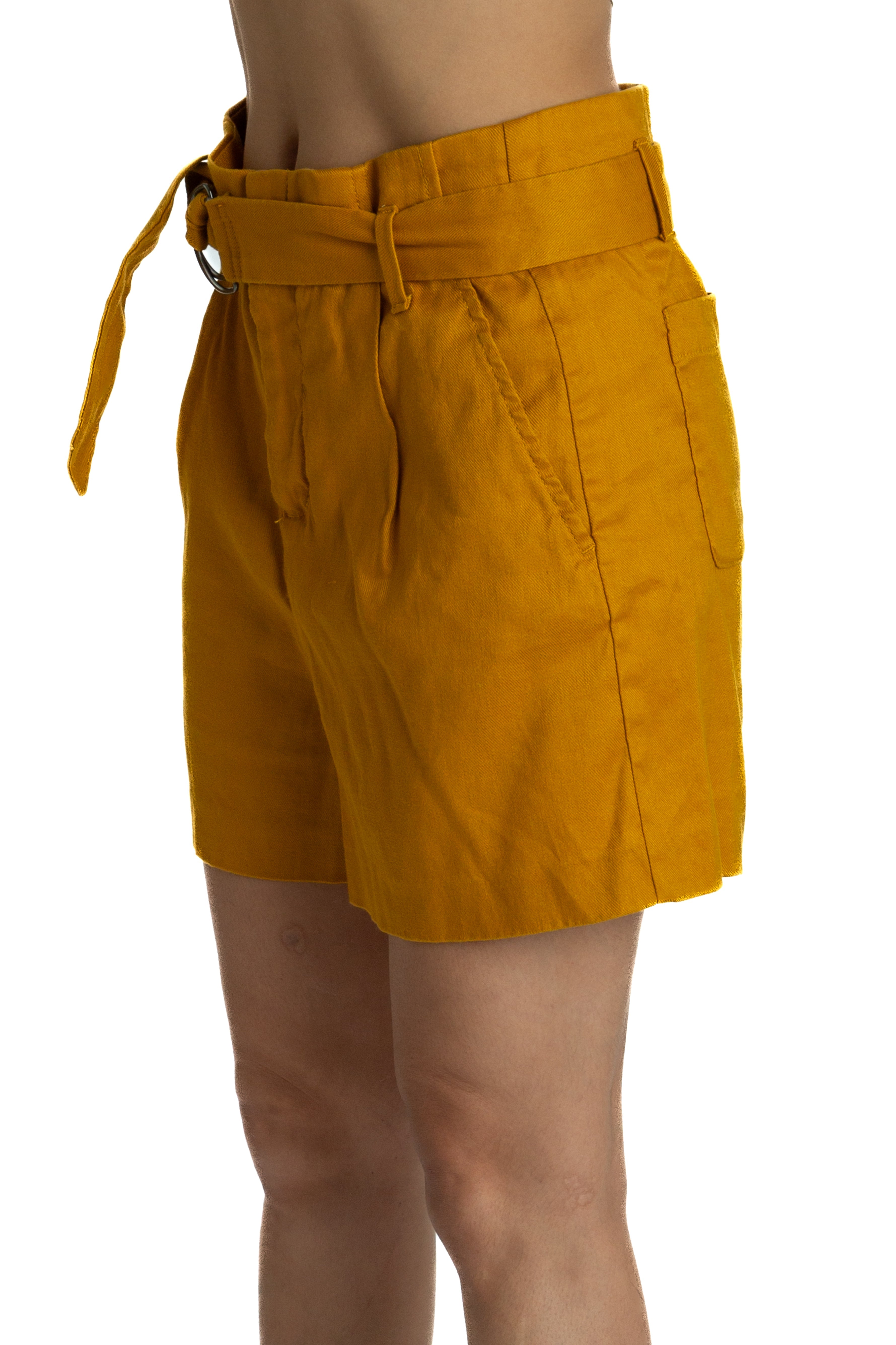 Banana Republic, Talla 4