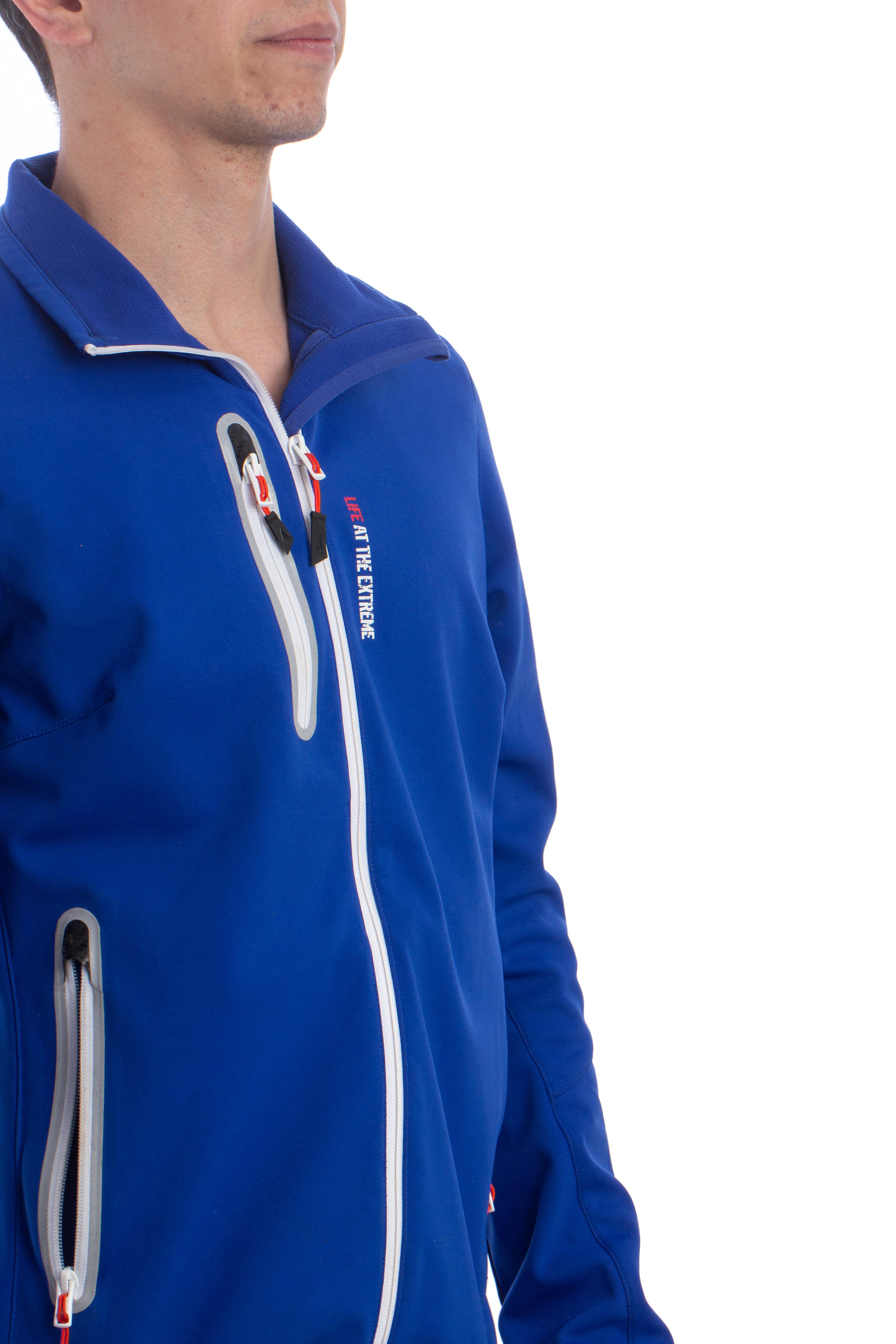 Musto, Talla 8