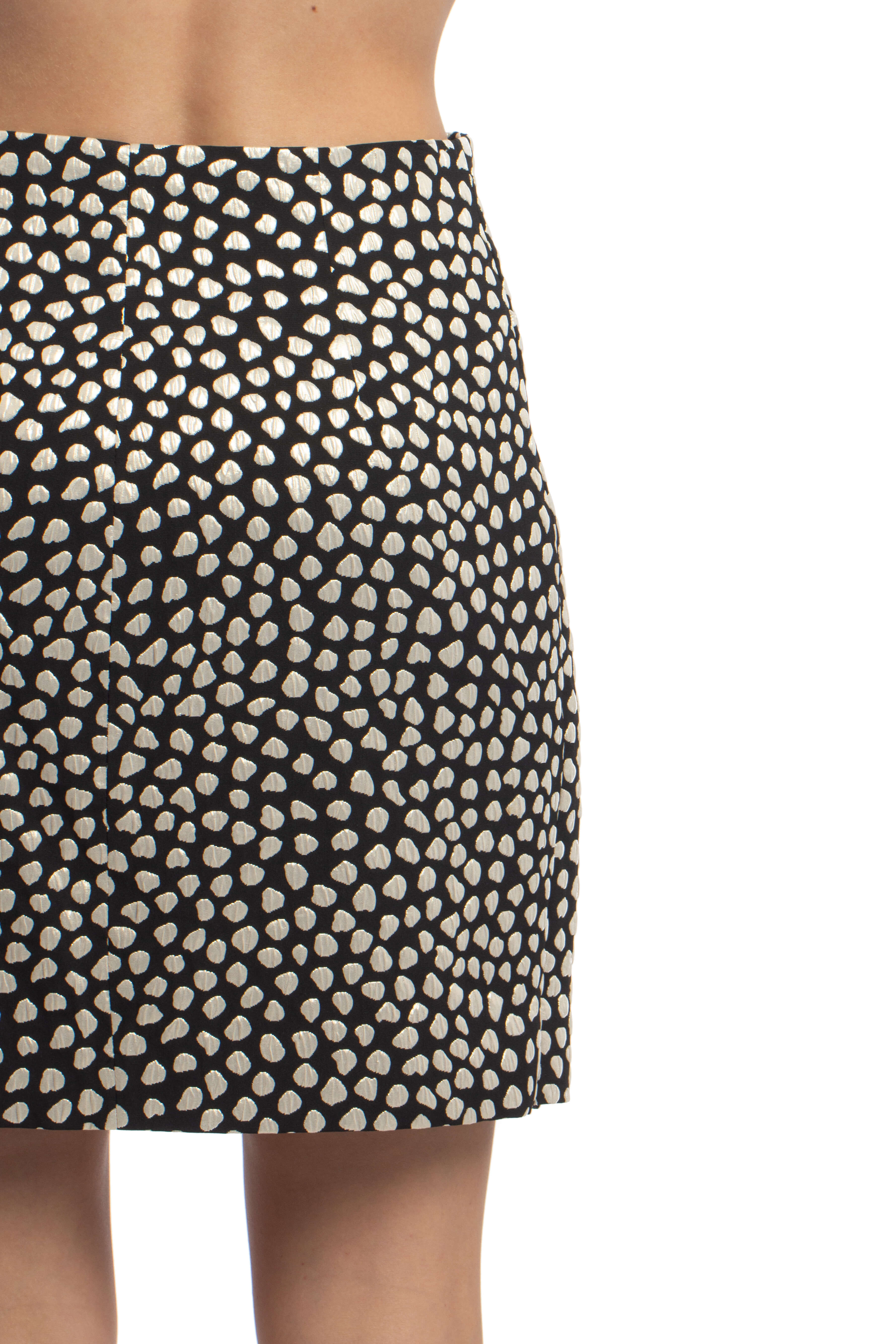 J. Crew, Talla 4