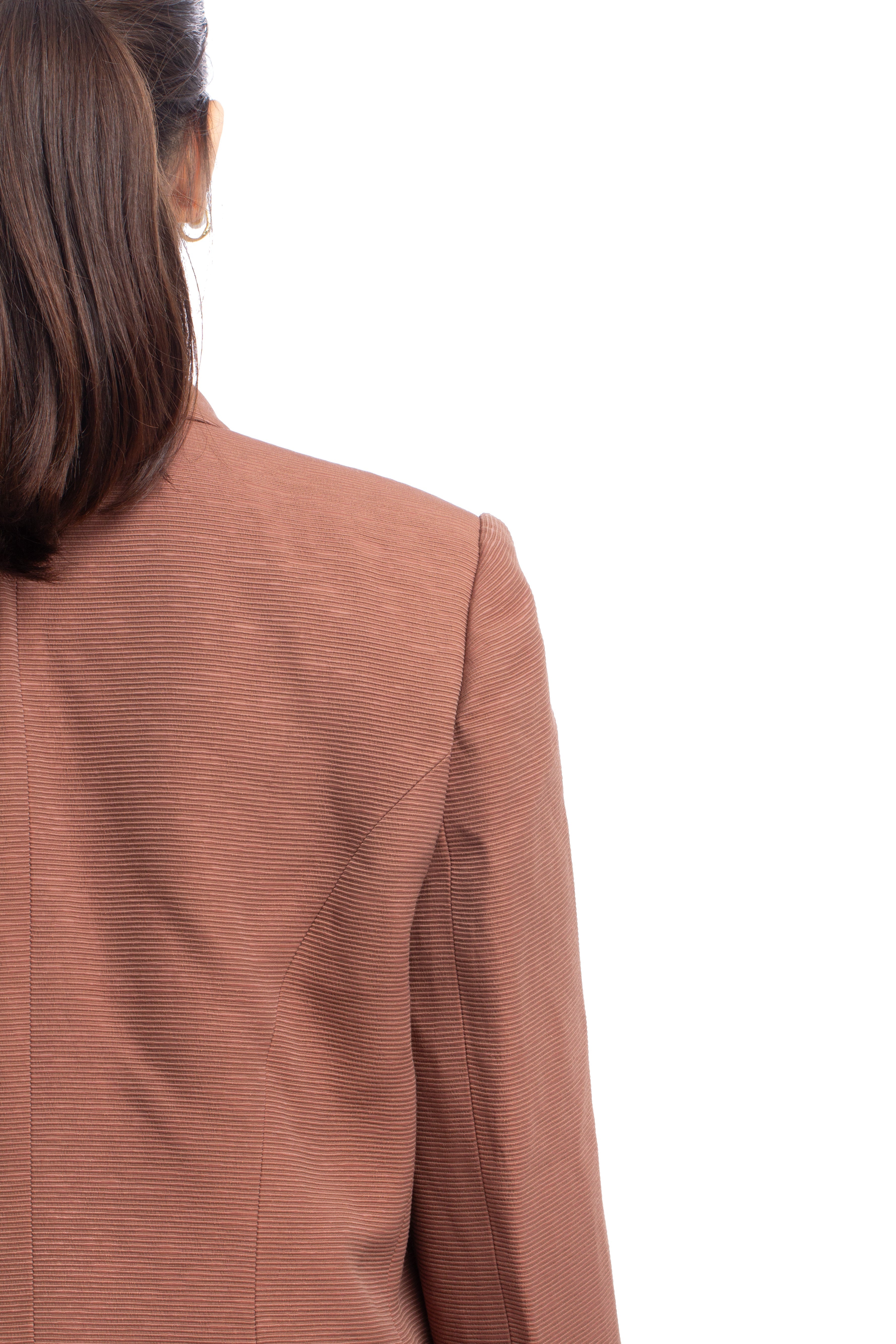 L'agence, talla 10