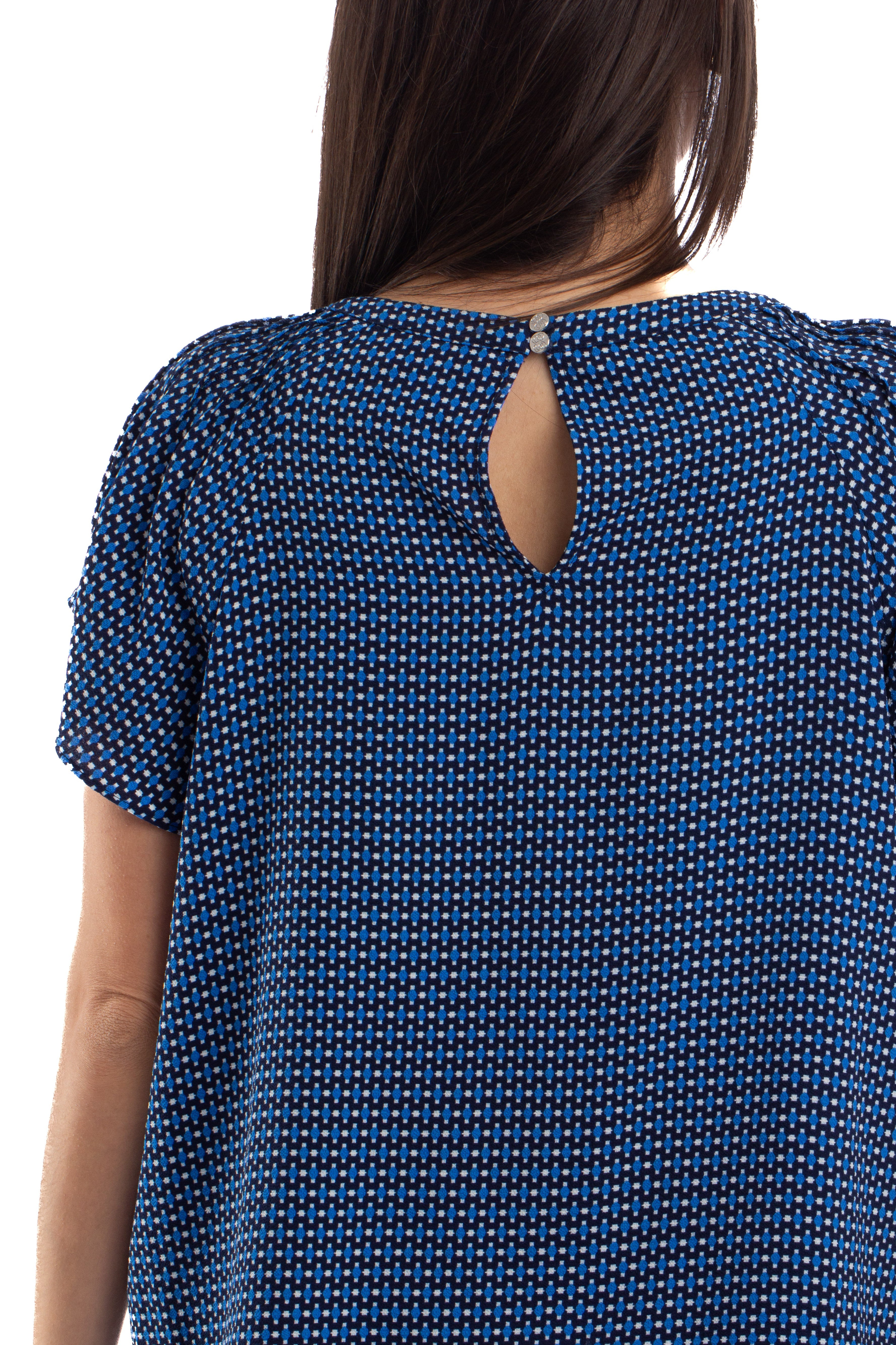CeCe, Talla L
