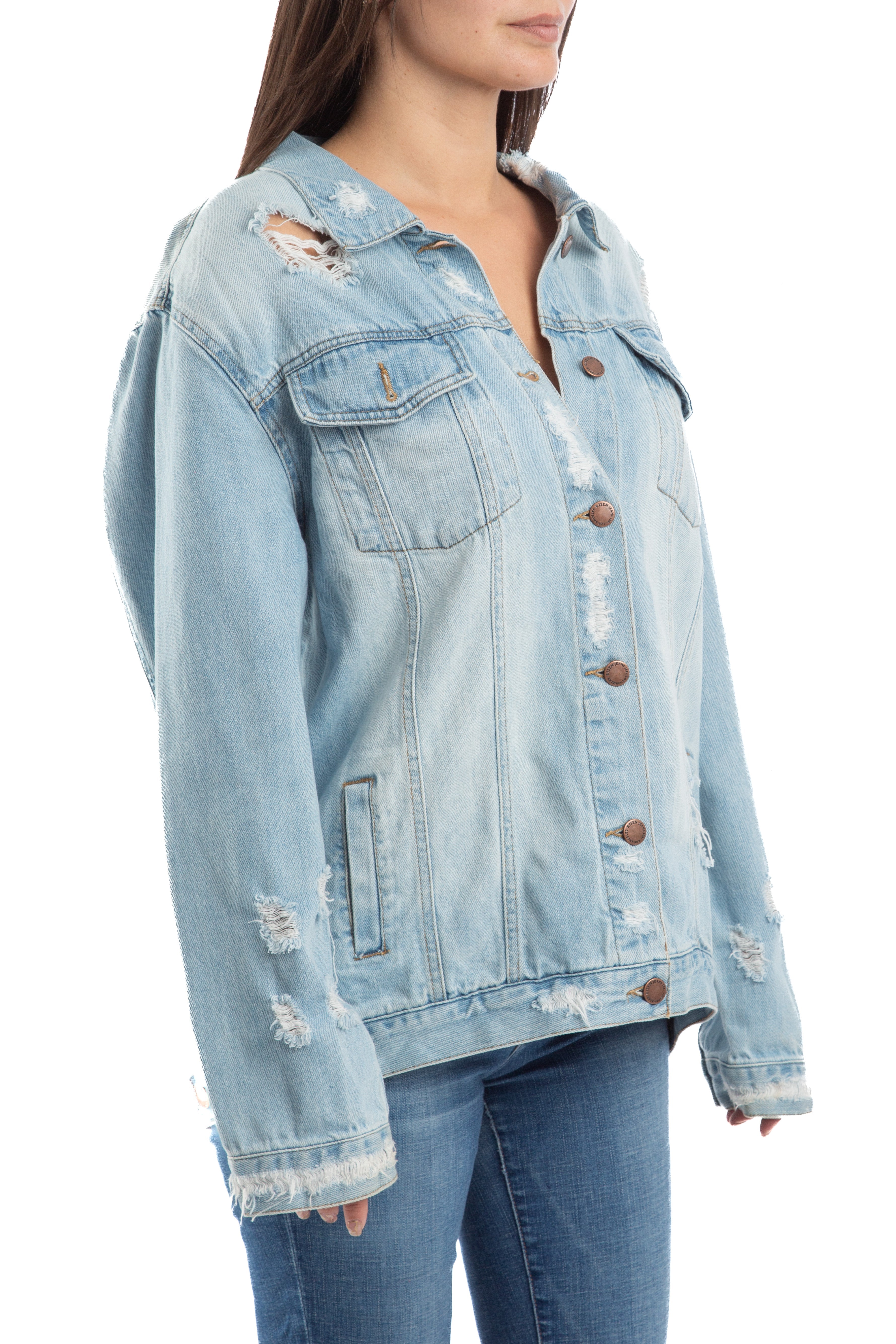 Risen, Talla L