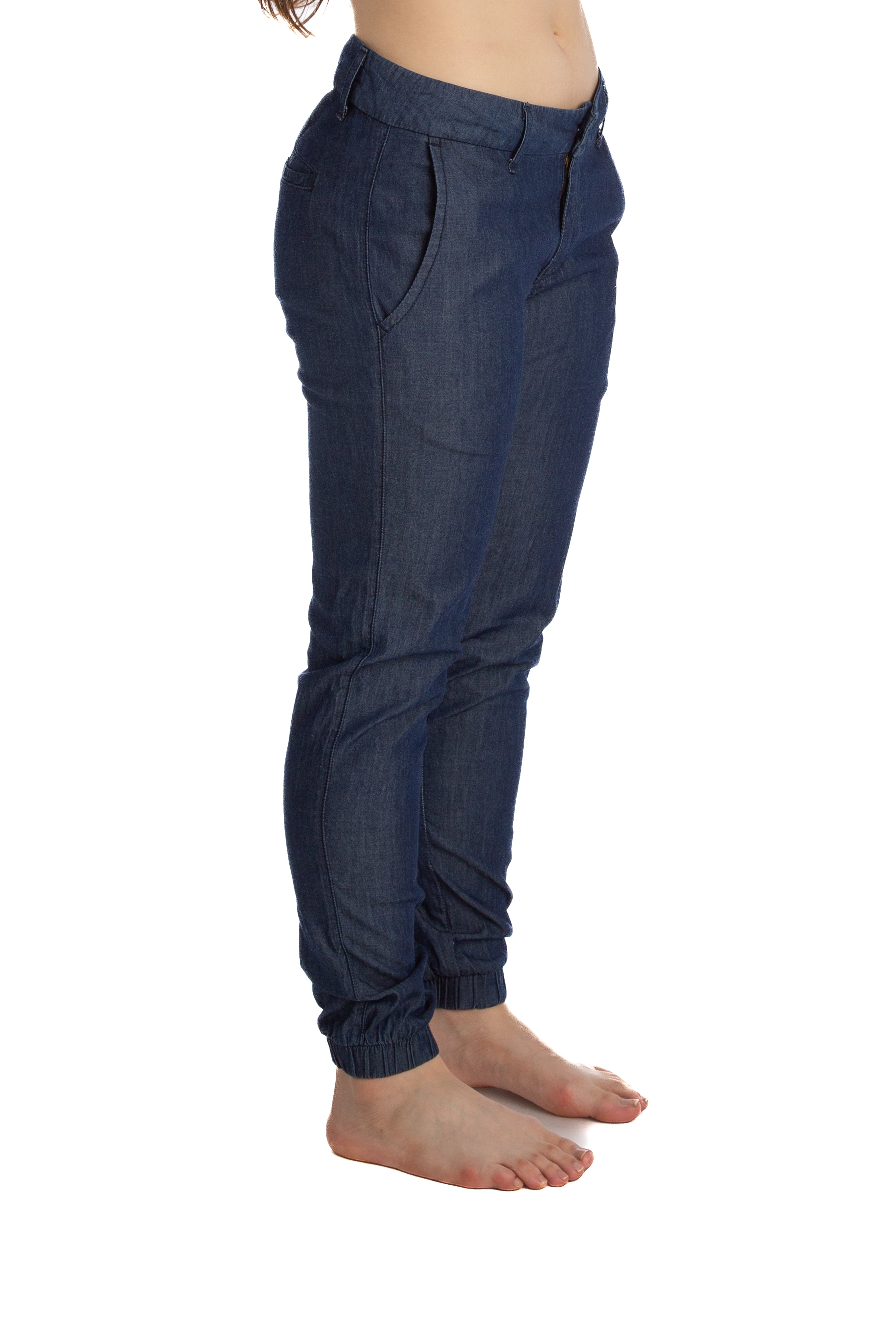 Kenneth Cole Reaction, Talla 4