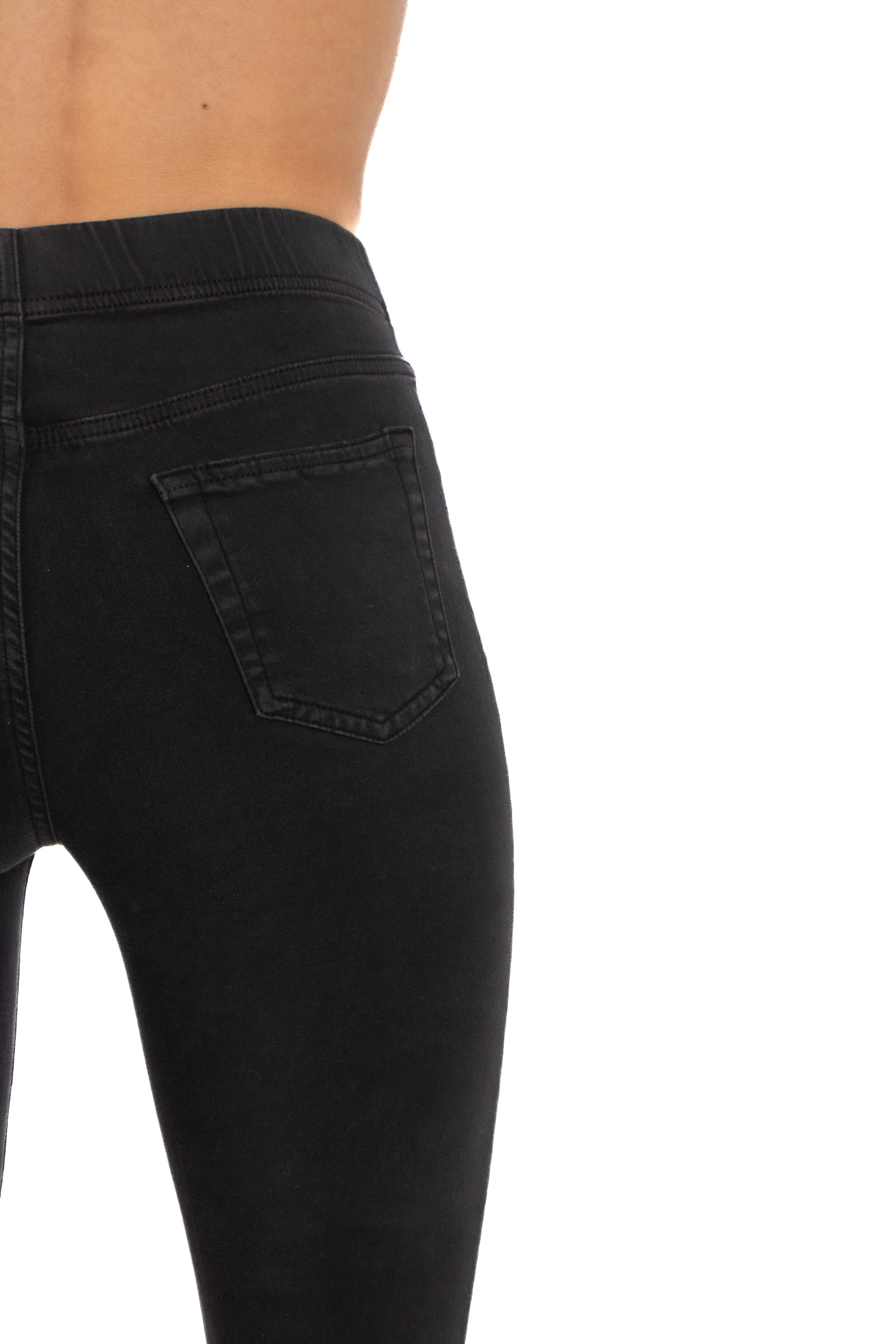 Ambrosi, Talla 40