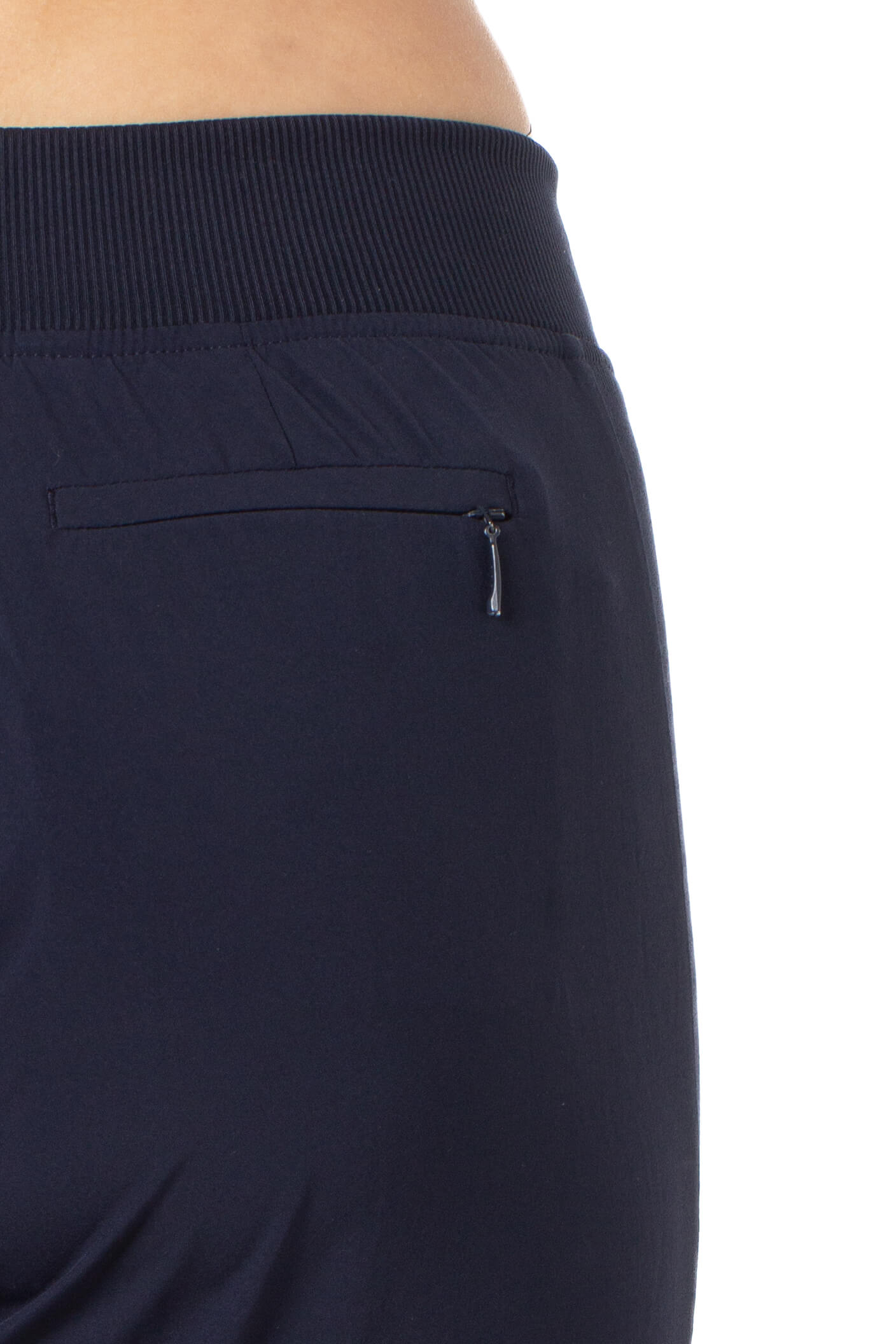 Athleta, Talla 2