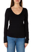 Michael Stars, Talla S