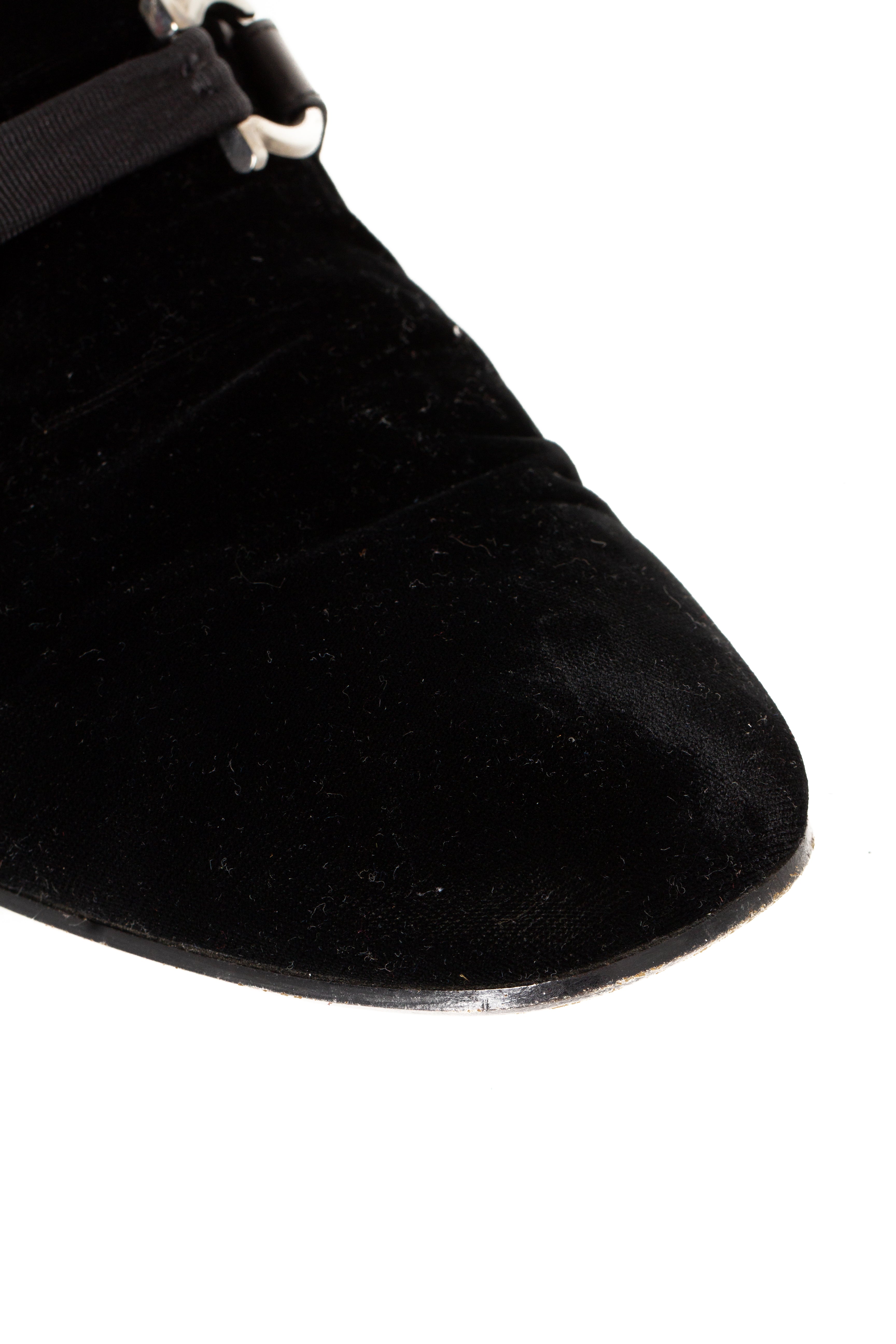 Salvatore Ferragamo, Talla 9.5