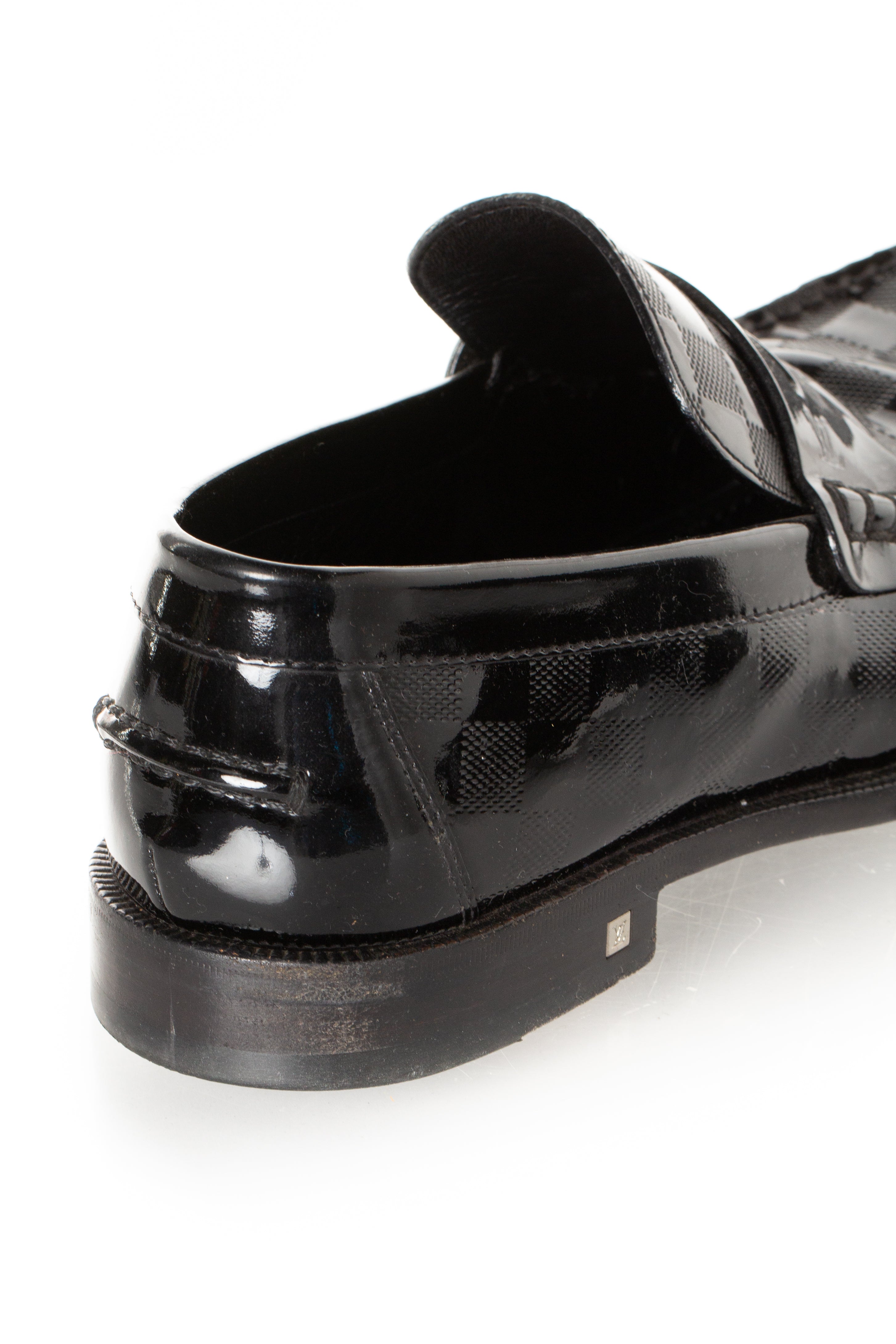 Louis Vuitton, Talla 9