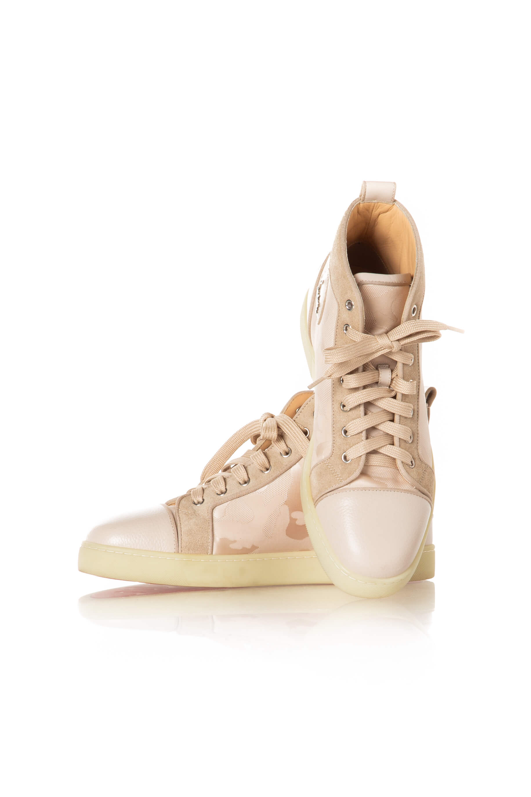 Christian Louboutin, Talla 9