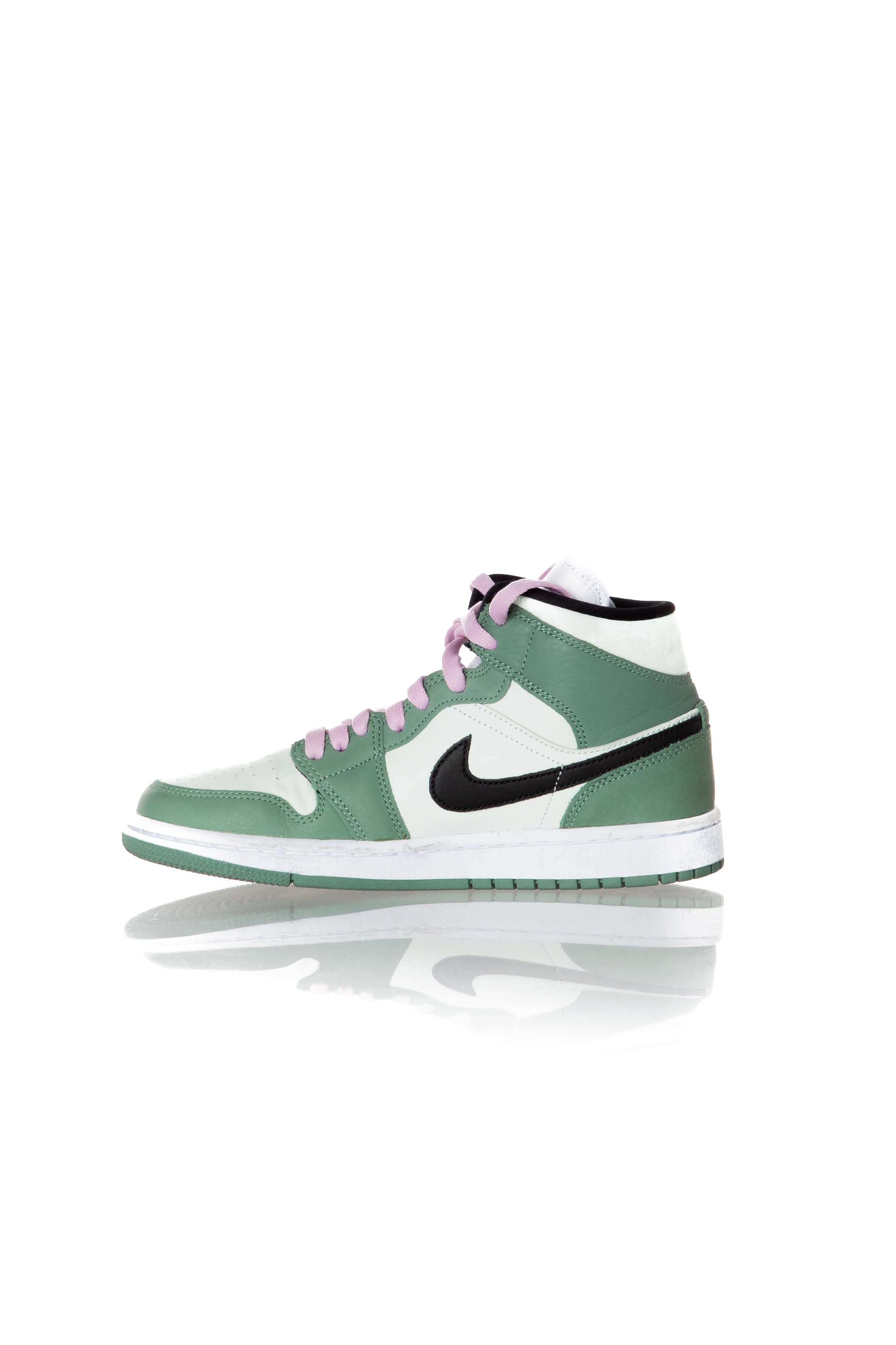 Nike, Talla 7