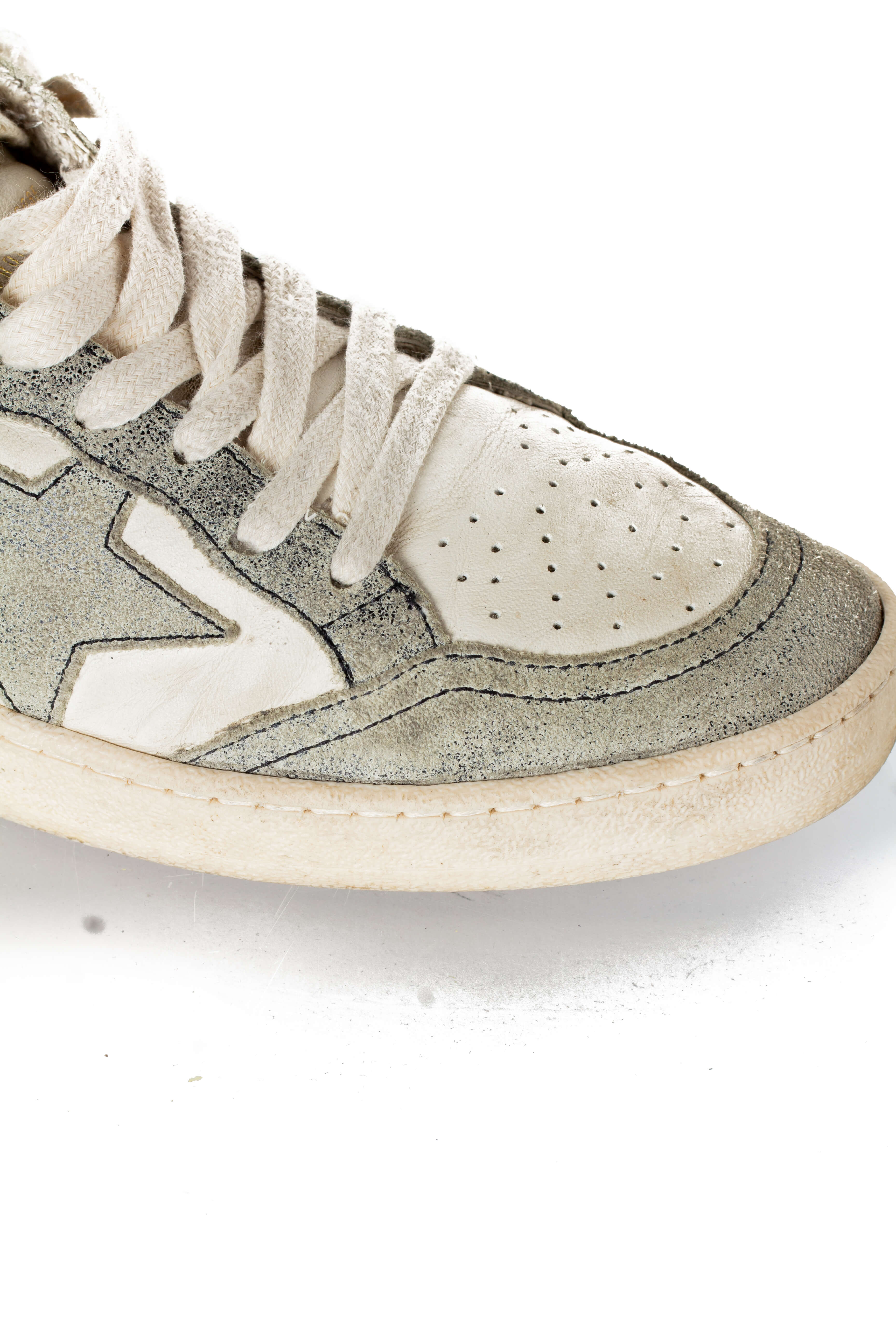 Golden Goose, Talla 7