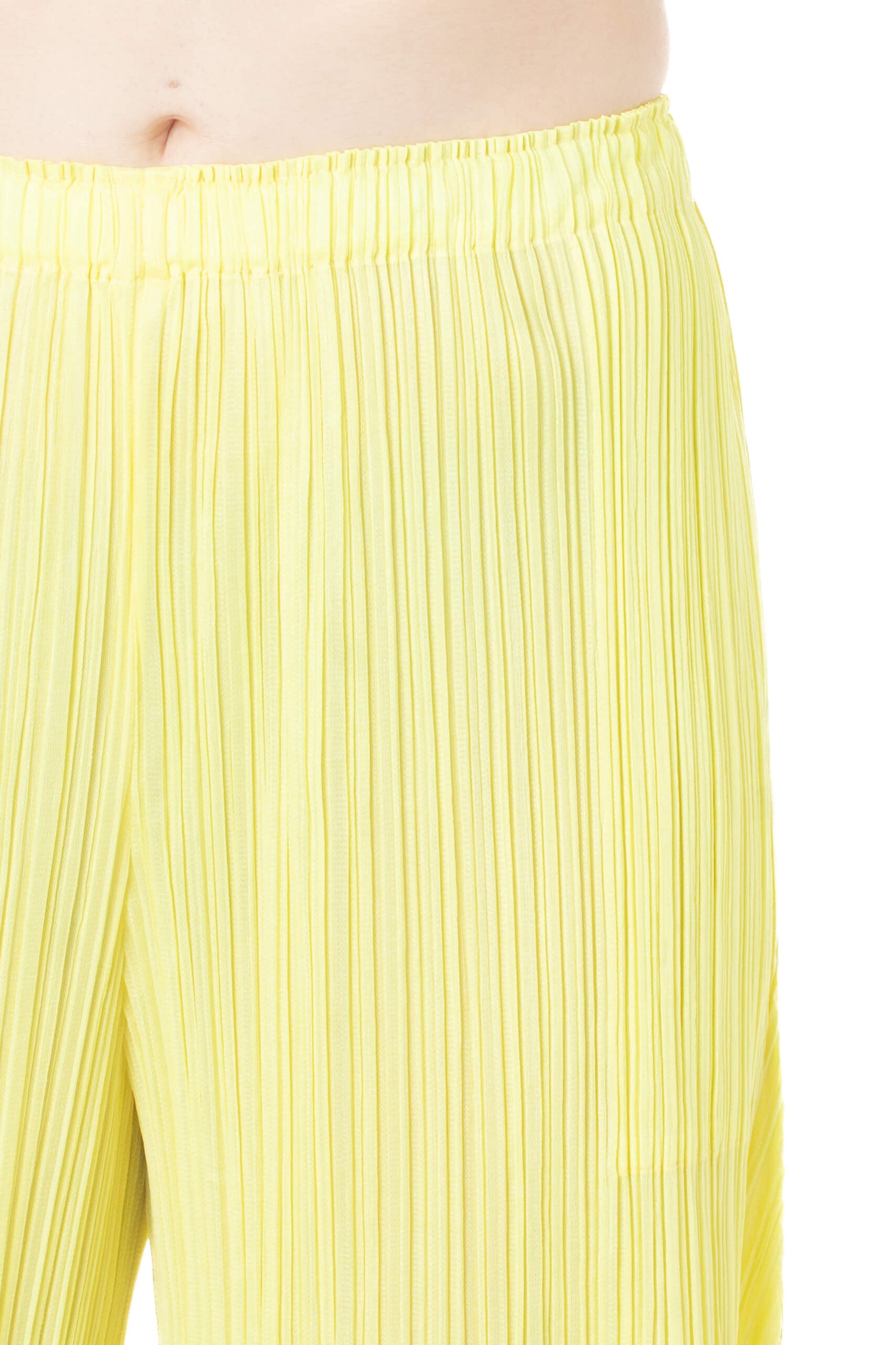 Pleats Please, Talla 2