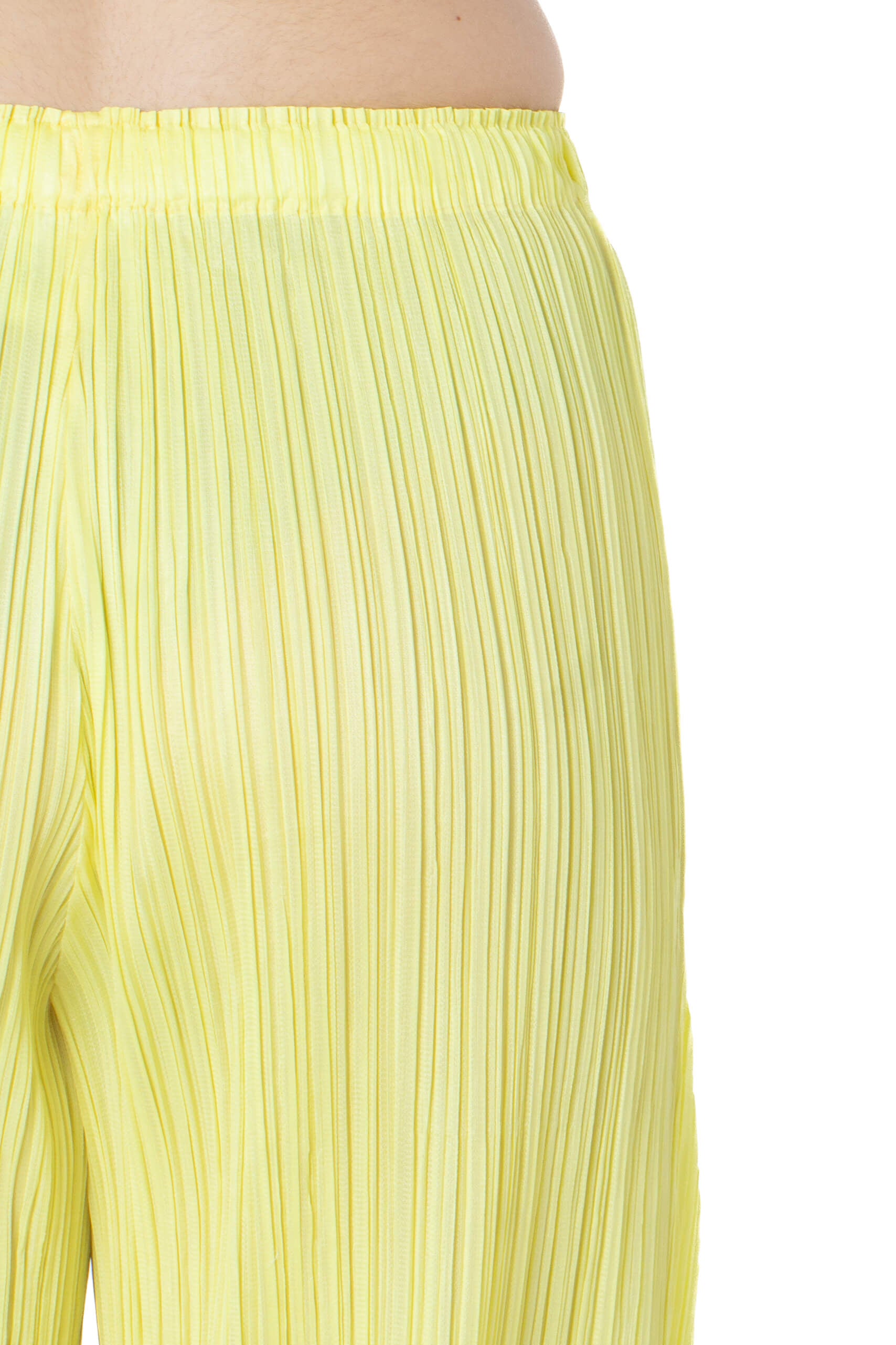 Pleats Please, Talla 2