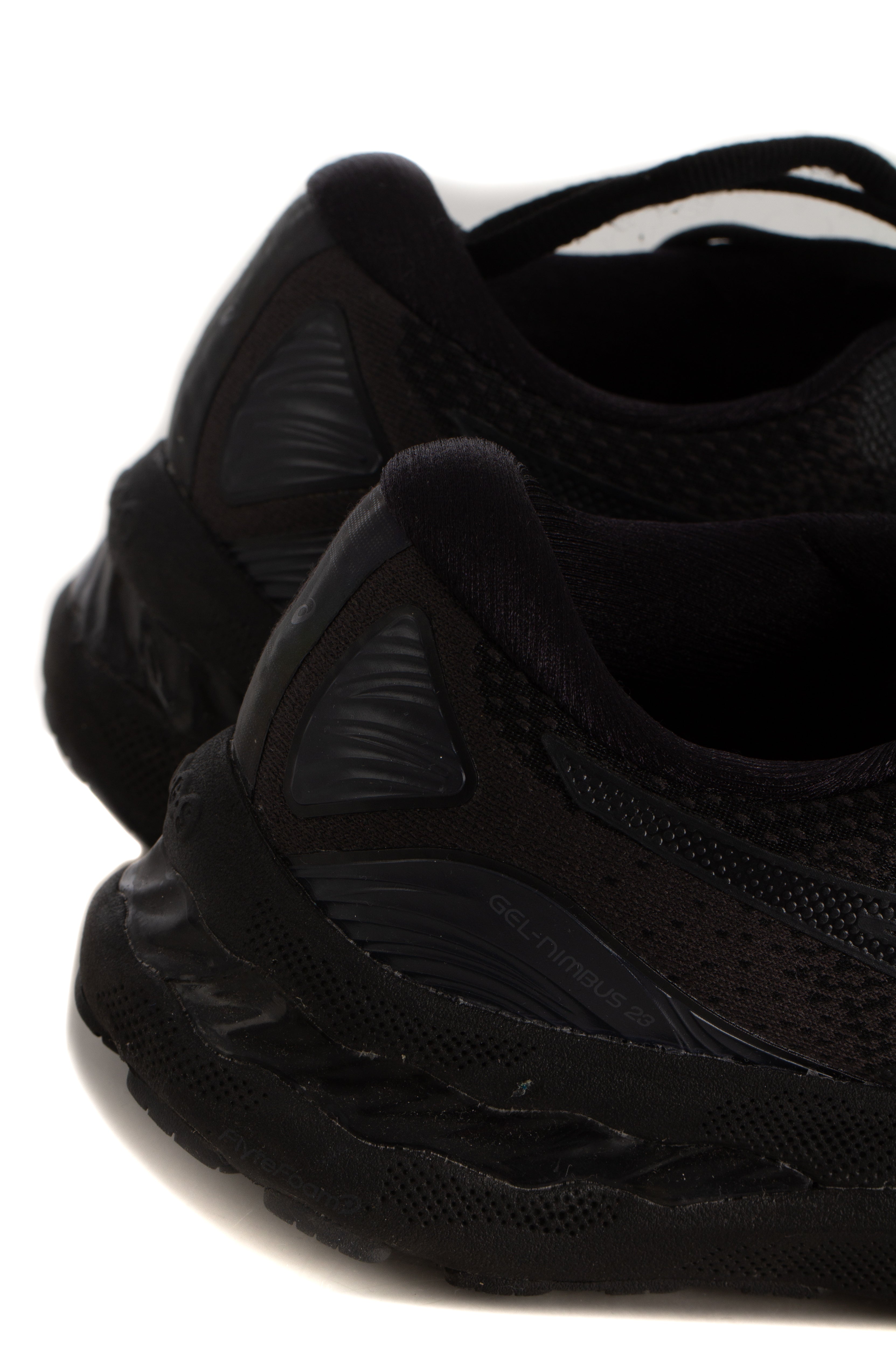ASICS, 9 USA