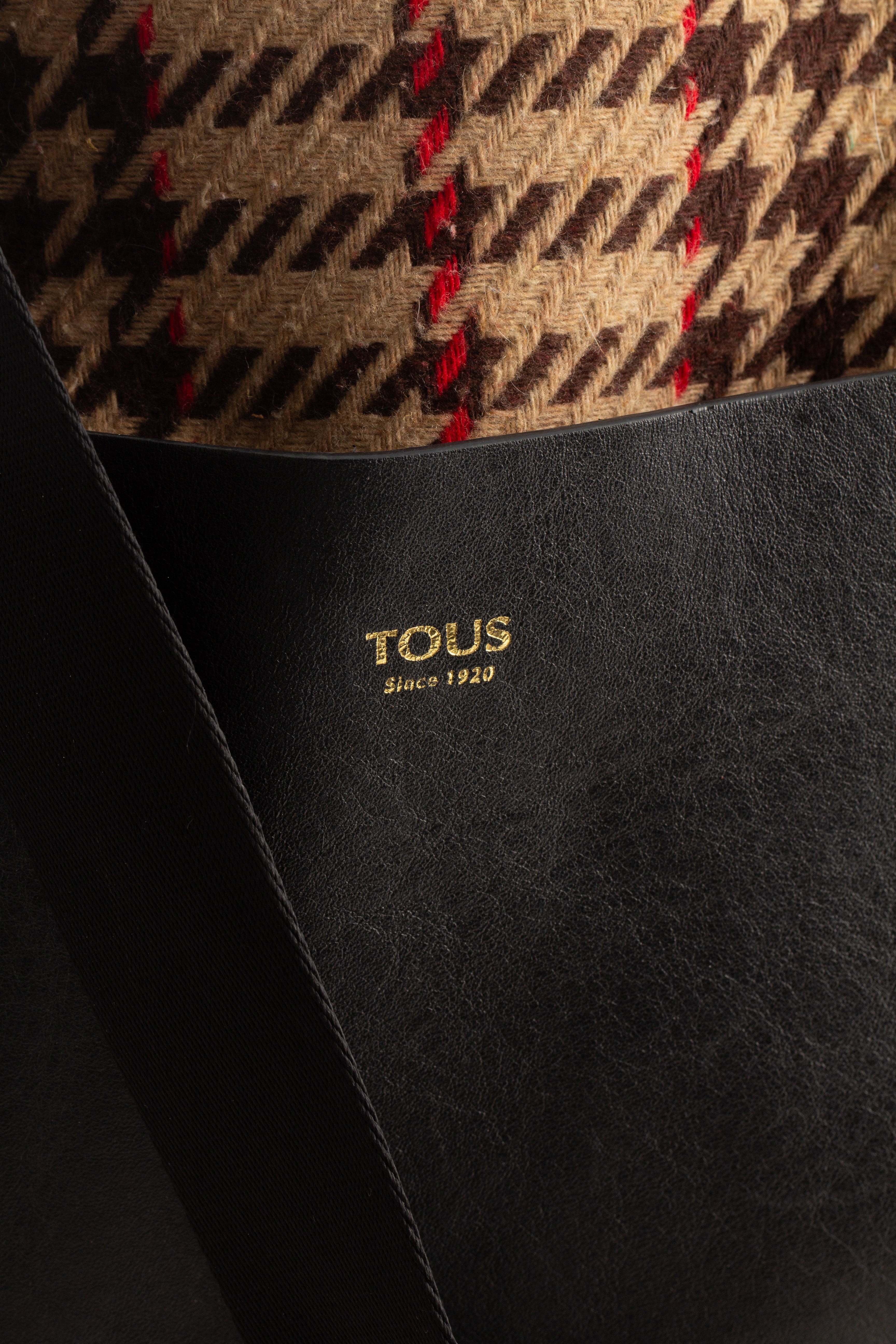 Tous