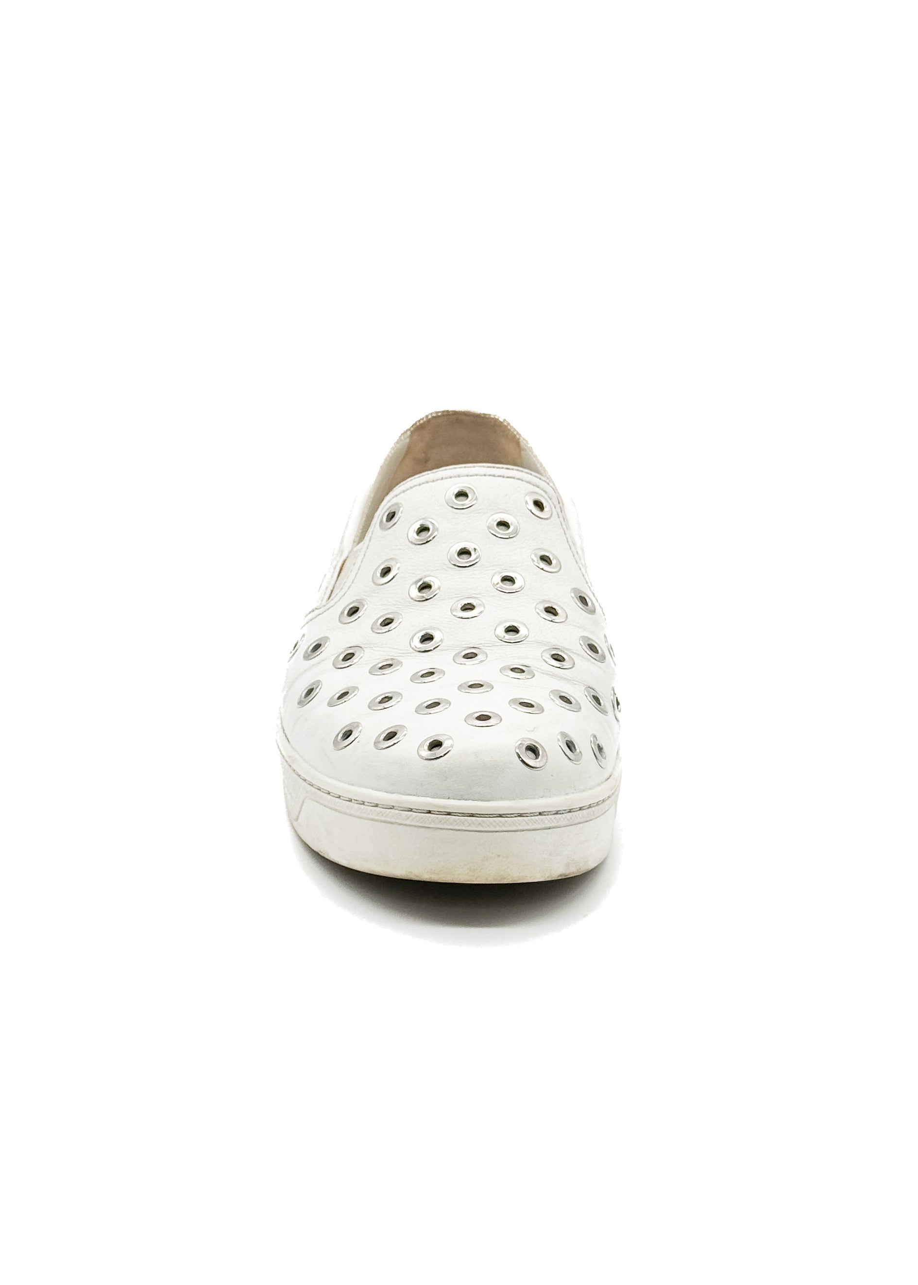 Prada, 7 USA