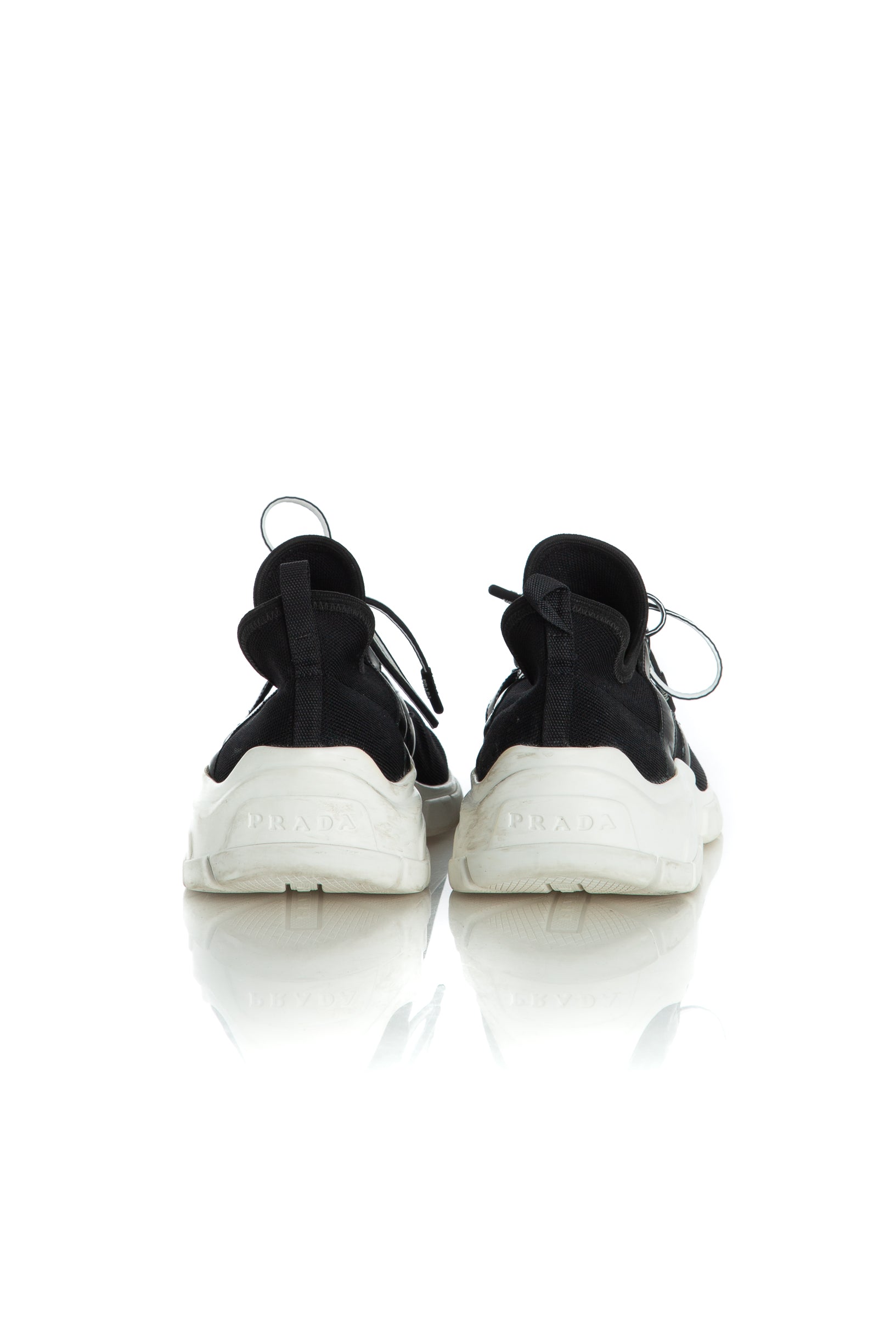 Prada, 9.5 USA