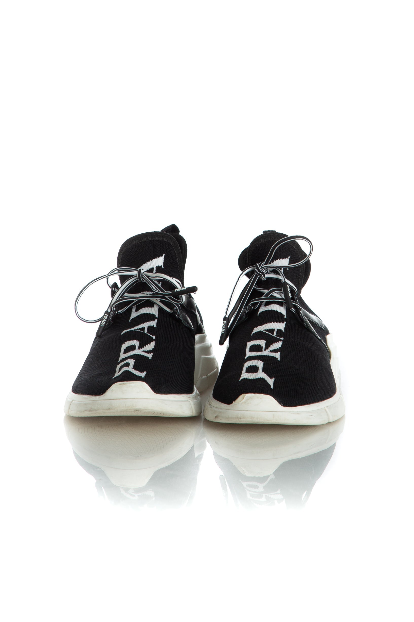 Prada, 9.5 USA