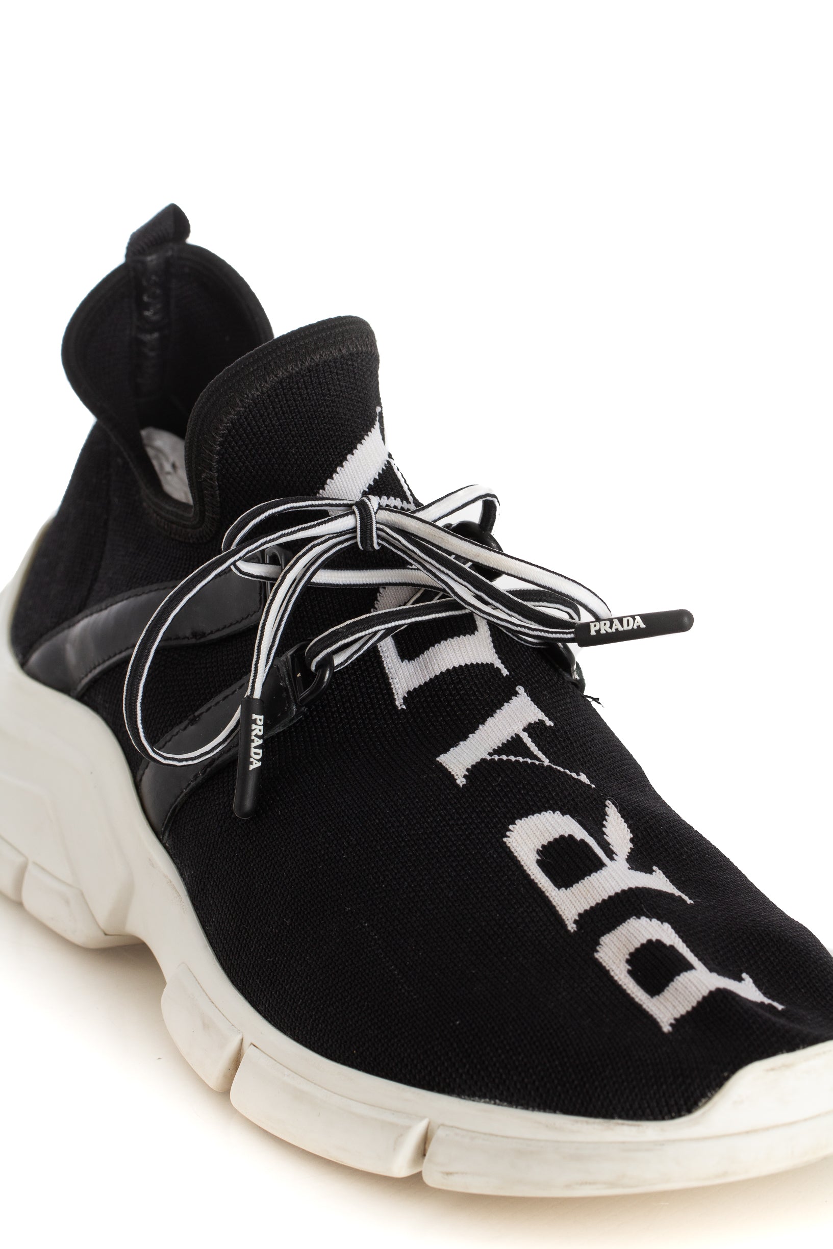 Prada, 9.5 USA