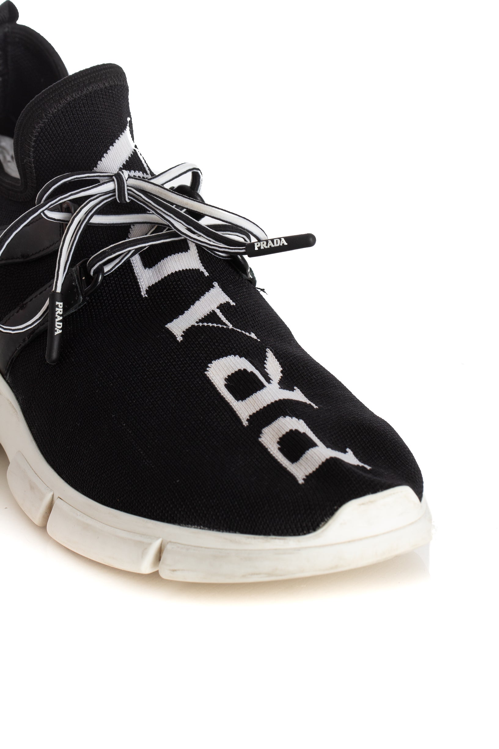 Prada, 9.5 USA
